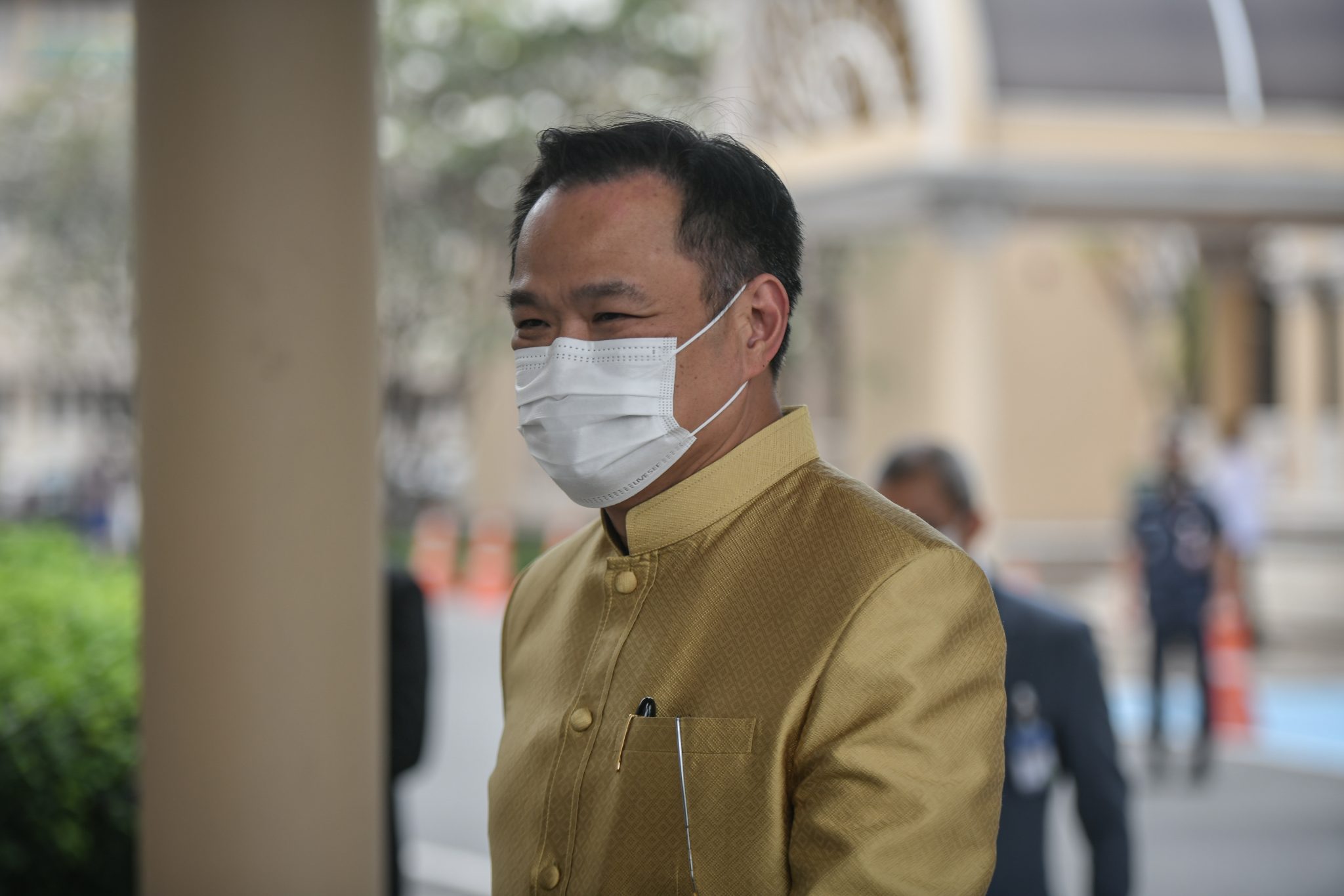 “อนุทิน” เร่ง สธ. ลุยฉีดวัคซีนโควิด เก็บตกกลุ่ม 0 เข็ม แนะ ปชช. ที่รอวัคซีนเอกชน ให้มารับบริการจากรัฐก่อน