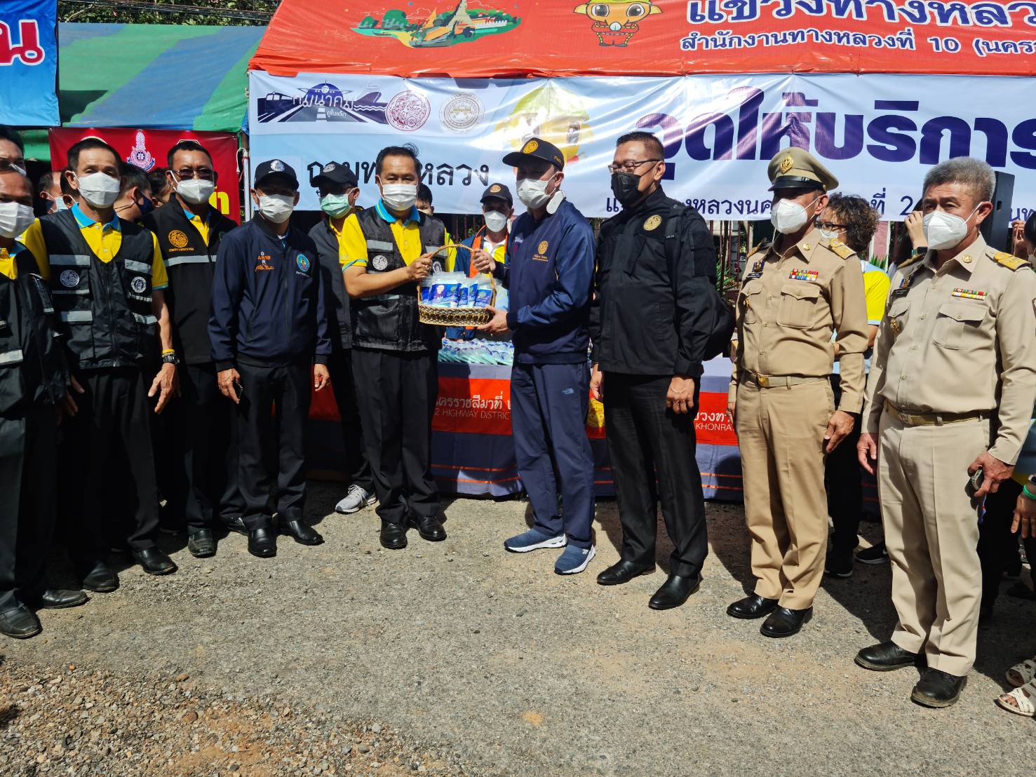 “ศักดิ์สยาม” สำรวจสภาพจราจรถนนสายหลัก ในเที่ยวขาออกจาก กทม. เทศกาลปีใหม่65