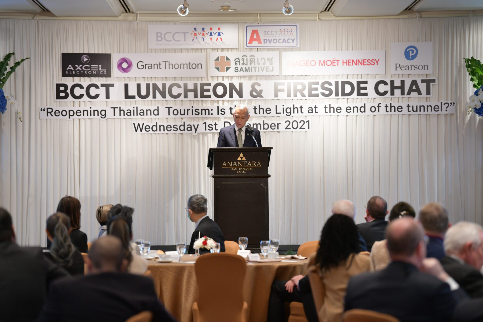 รมว.พิพัฒน์ รัชกิจประการ เป็นประธานในงานเสวนา หัวข้อ “Reopening Thailand Tourism: Is This The Light at The End of The Tunnel” ณ โรงแรมอนันตรา สยาม กรุงเทพฯ
