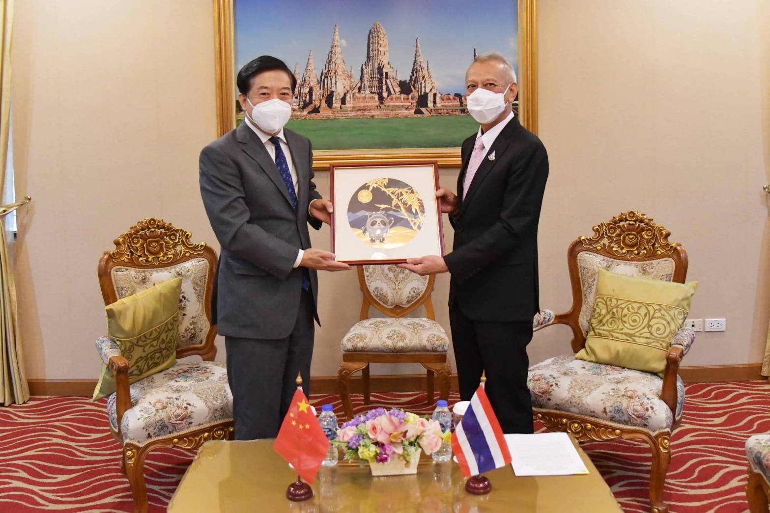 รมว.กก.พิพัฒน์ รัชกิจประการ ให้การต้อนรับ  เอกอัครราชทูตวิสามัญผู้มีอำนาจเต็มแห่งสาธารณรัฐประชาชนจีนประจำประเทศไทย ในการเข้าเยี่ยมคารวะในโอกาสเข้ารับหน้าที่ และร่วมหารือในประเด็นการปรับชื่อสำนักงานประสานความร่วมมือการท่องเที่ยวลุ่มแม่น้ำโขง (Mekong Tourism Coordinating Office: MTCO)