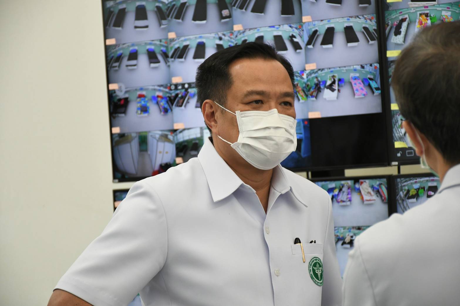 “อนุทิน” ระดมทีมตรวจโควิดฯ รู้ผลใน 30 นาที เร่งนำผู้ติดเชื้อเข้าระบบ กดยอดความสูญเสีย