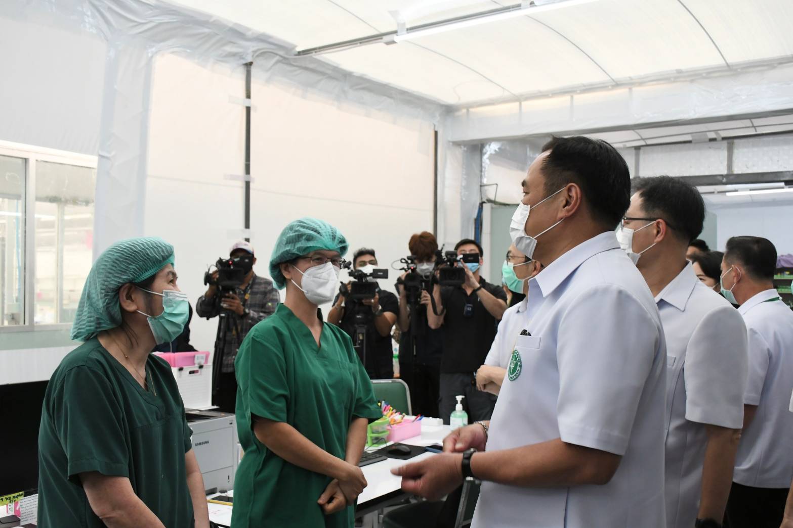 “อนุทิน” ตรวจความพร้อมโรงพยาบาลสนาม “เลิดสิน” รับมือโควิด 19 ขอผู้ติดเชื้อ ปฏิบัติตามแพทย์แนะนำ