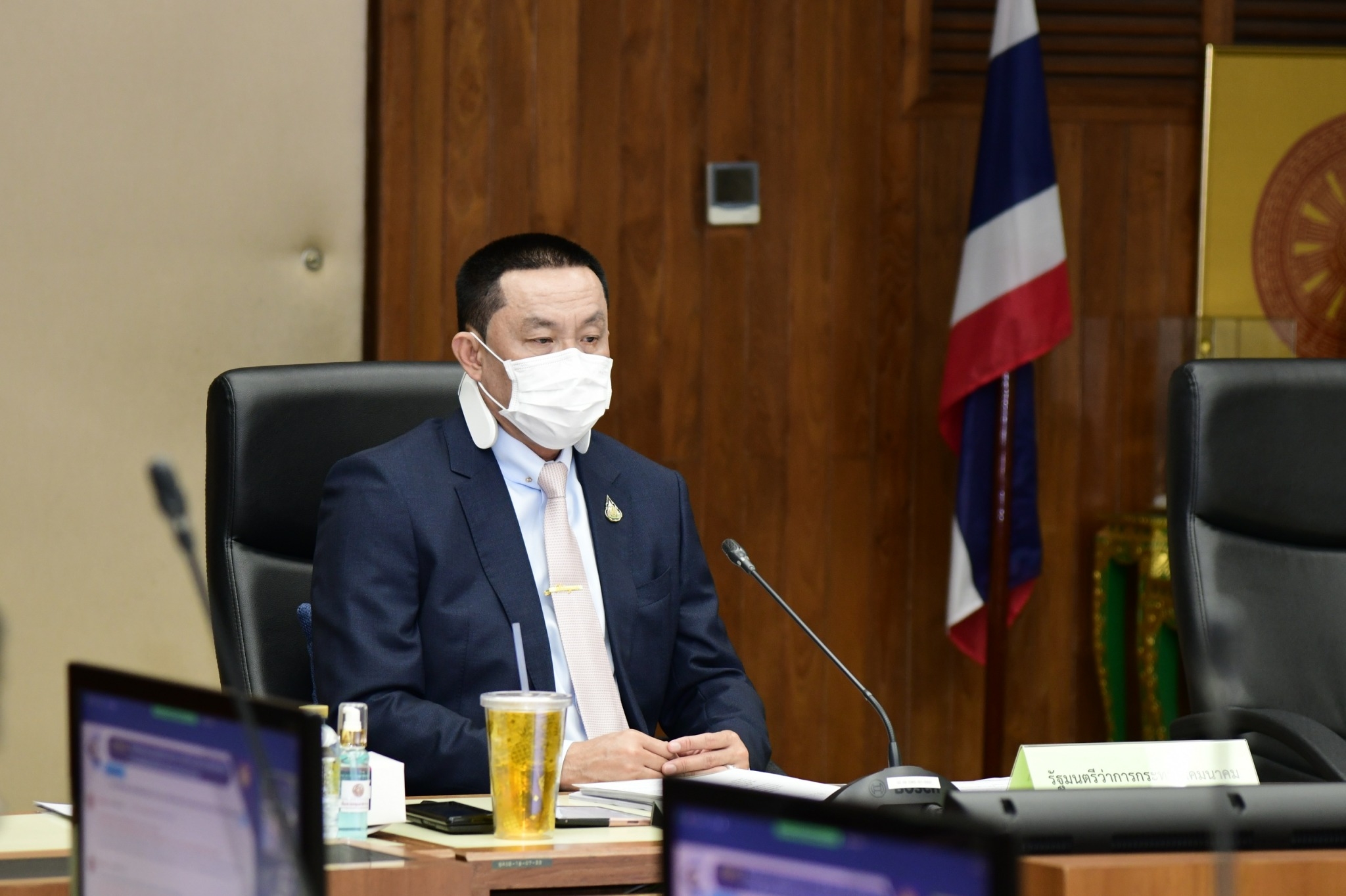 นายศักดิ์สยาม ชิดชอบ รัฐมนตรีว่าการกระทรวงคมนาคม ติดตามผลการประเมินคุณภาพสถานีรถไฟสายสีแดง เพื่อยกระดับมาตรฐานการบริการขนส่งทางราง