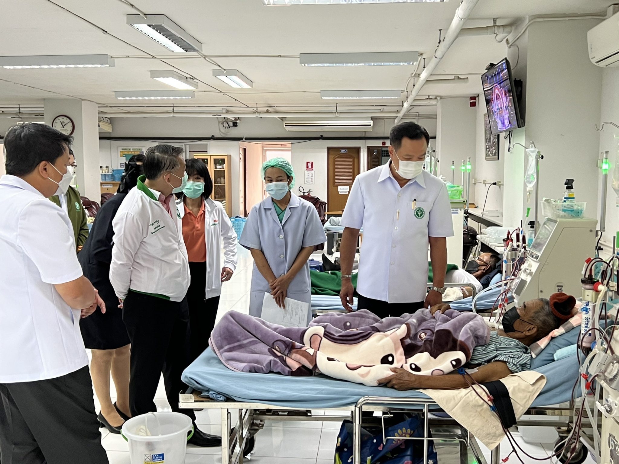 “อนุทิน” เยี่ยมหน่วยไตเทียม รพ.ฝาง ย้ำ กพ เดินหน้าฟอกไตฟรี มั่นใจเป็นนโยบายยั่งยืน