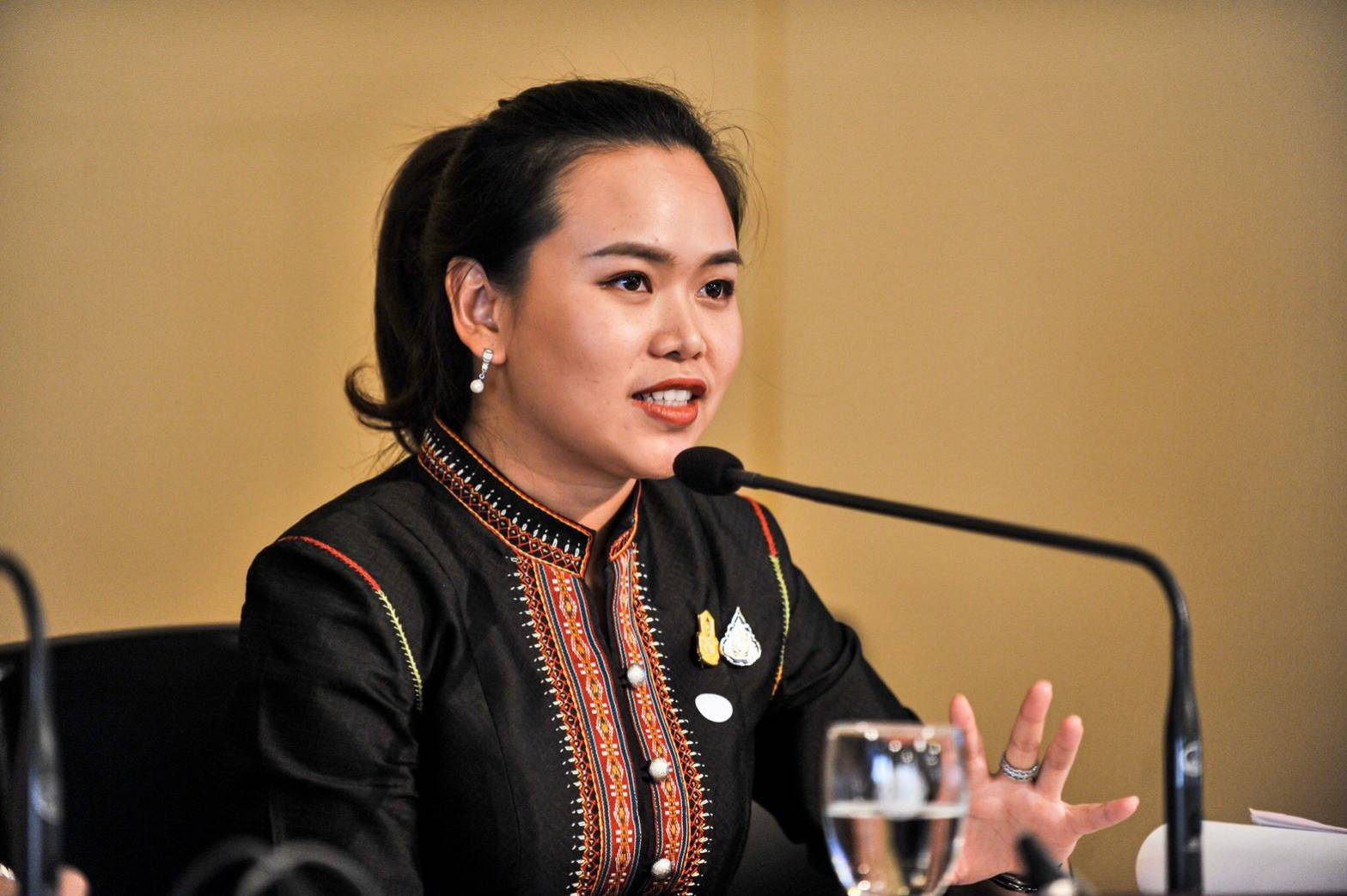 นายกรัฐมนตรี รับทราบข้อกังวลภาษีคริปโตฯ มอบสรรพากรชี้แจงแนวทางการคิดภาษีและยื่นแบบให้ชัดเจน ย้ำ รัฐบาลเน้นสร้างสมดุลระหว่างการพัฒนาตลาดเงินสมัยใหม่กับความเข้าใจของประชาชน เตือนหาความรู้ก่อนลงทุนสินทรัพย์ดิจิทัล