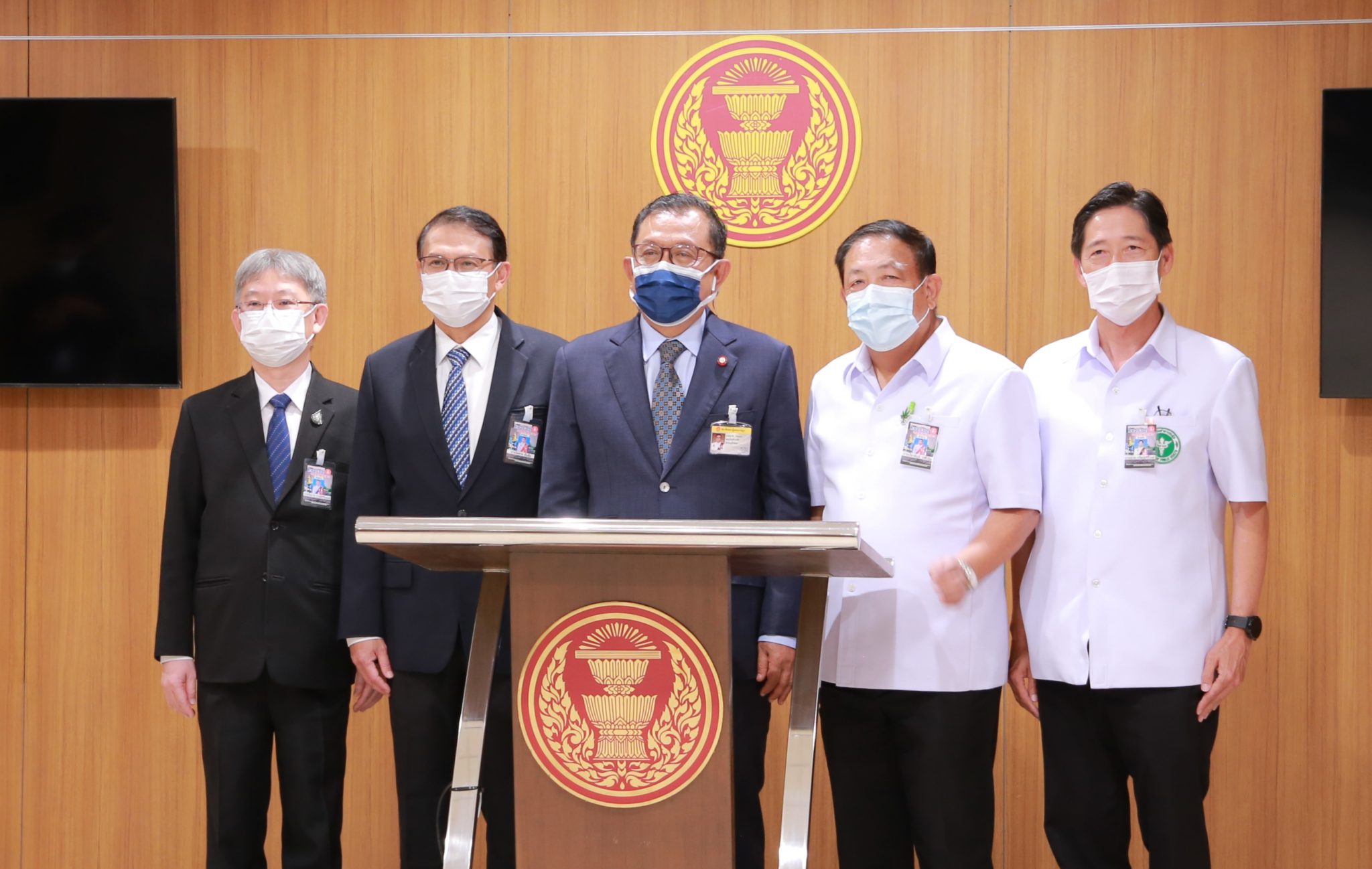 “หมอ” ผนึกกำลังโต้ฝ่ายค้าน ปมวิจารณ์ฉีด ซิโนแวค ให้เด็ก เผย ปลอดภัยสูง ป้องกันเสียชีวิต 100%