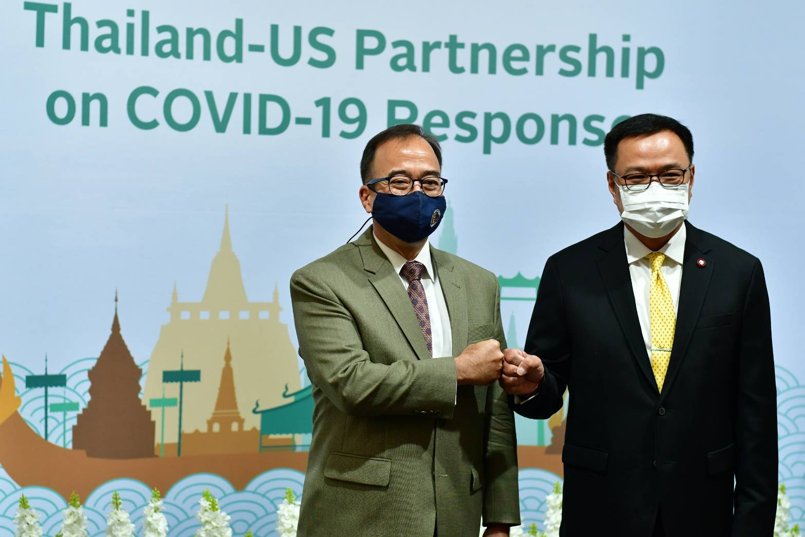 “อนุทิน” เผย ทูตสหรัฐฯ ชมไทย สื่อสารโควิด-19 โปร่งใส แจงเหตุ ยอดติดเชื้อขยับ เพราะโอมิครอนติดง่าย ขอบคุณคนไทย รักษาวินัย ช่วยคุมโรคมีประสิทธิภาพ