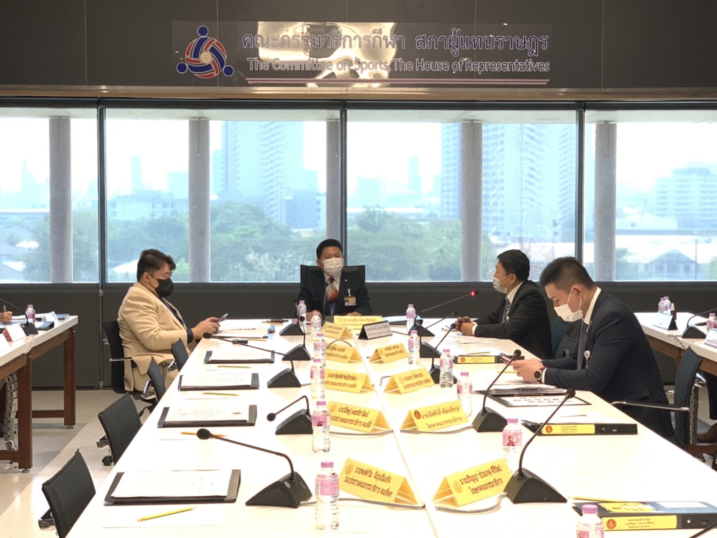 "เพชฌฆาตหน้าหยก" บุกสภาร้อง "บุญลือ" เปิดเป๋าสตางค์กองสลากช่วยสมาคมกีฬามวยไทยนายขนมต้ม ด้าน “ผอ.หนุน” รับปากหาแนวทางช่วยเหลือ