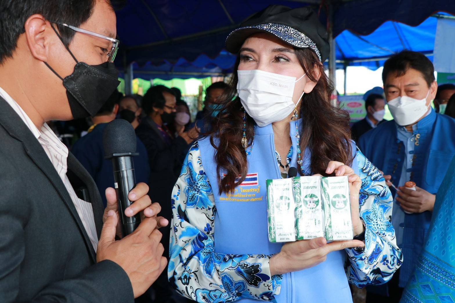 ‘รมช.มนัญญา’ ตรวจเยี่ยมสหกรณ์การเกษตรโหล่งขอดสามัคคี จำกัด มอบอุปกรณ์การตลาด มูลค่ามากกว่า 65 ล้านบาท พร้อมหนุนสหกรณ์เป็นศูนย์กลางรวบรวมแปรรูปสร้างรายได้ให้สมาชิก