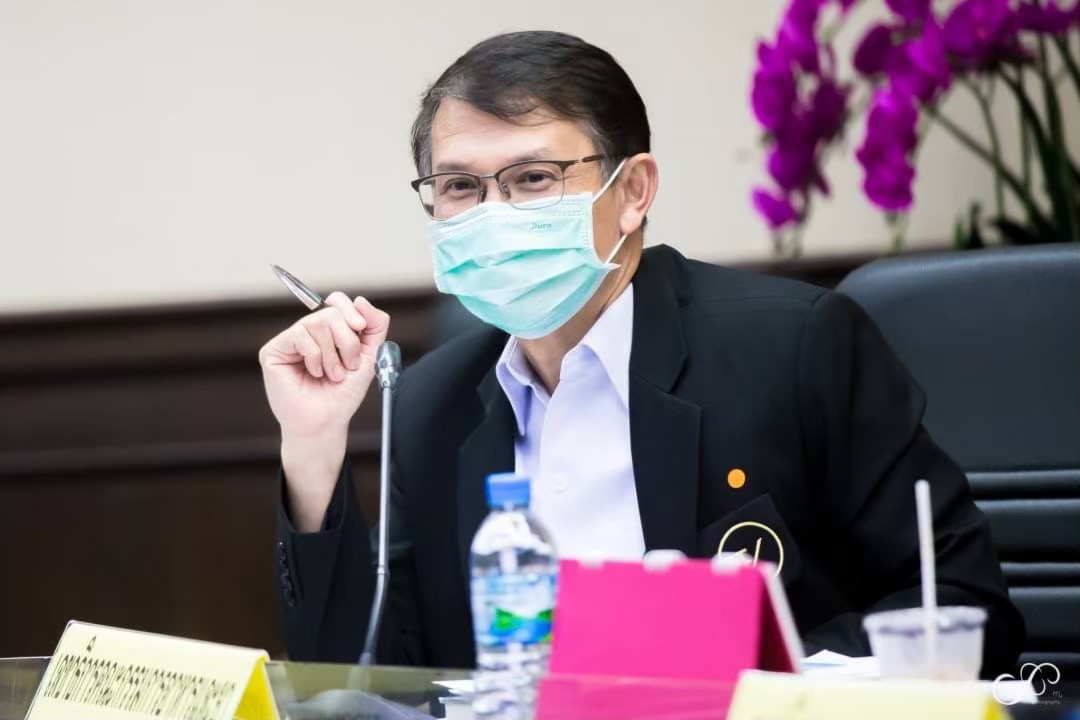 “หมอไพศาล” เผยตัวเลขความสำเร็จนโยบายกัญชา – กัญชง ประชาชน ได้ใบอนุญาตปลูกกว่า 4.9 พันไร่ แปรรูปเป็นผลิตภัณฑ์กว่า 900 รายการ