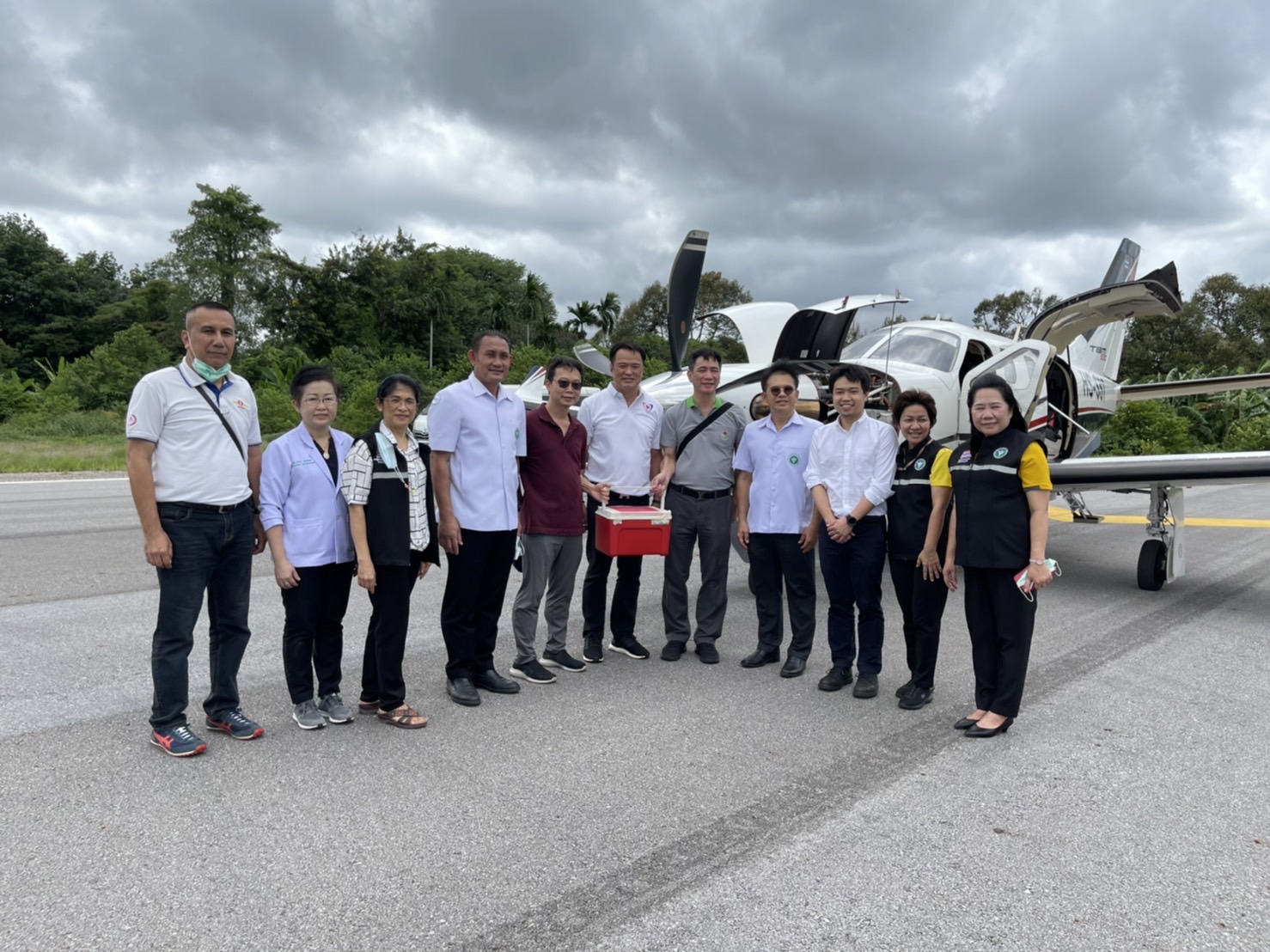 “อนุทิน” ยกเลิกภารกิจพรรค บินด่วน “จันทบุรี” ขนทีมแพทย์รับ “หัวใจ” ต่อชีวิตผู้ป่วยโคม่า