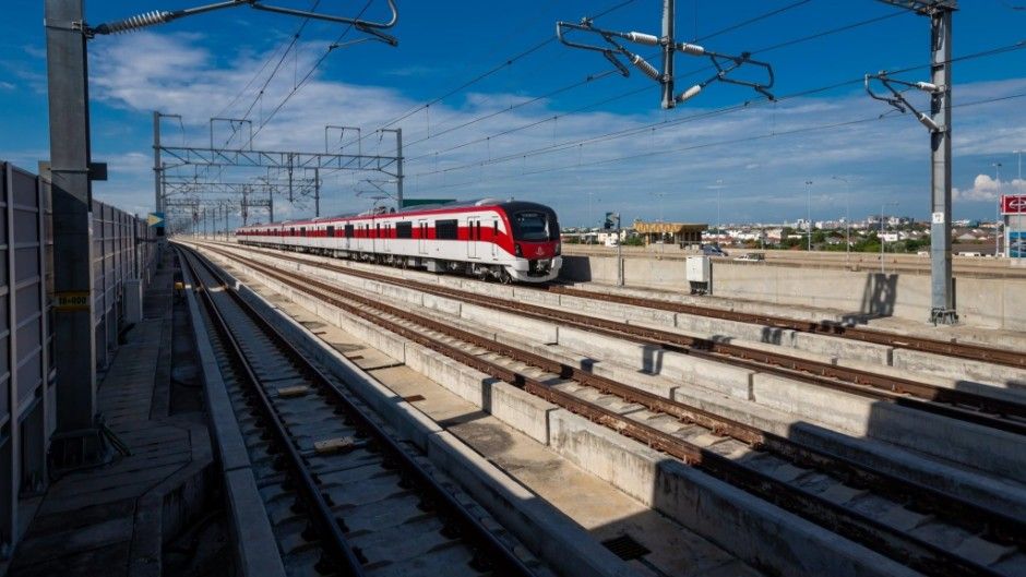 ศักดิ์สยาม เป็นประธานการประชุมติดตามแนวทางการดำเนินโครงการรถไฟความเร็วสูงไทย - จีน และโครงการรถไฟสายสีแดง (ส่วนต่อขยาย)