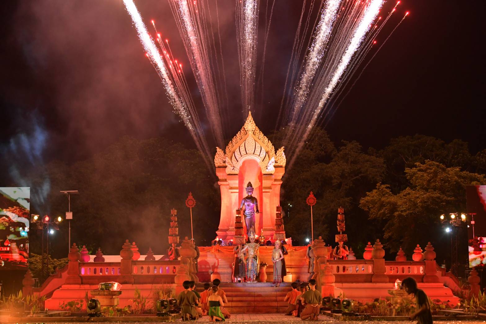 รมว.ท่องเที่ยวและกีฬา เปิดงานจัดแสดงแสง สี เสียงย้อนรอยประวัติศาสตร์ อารยธรรมอาณาจักรศรีวิชัย