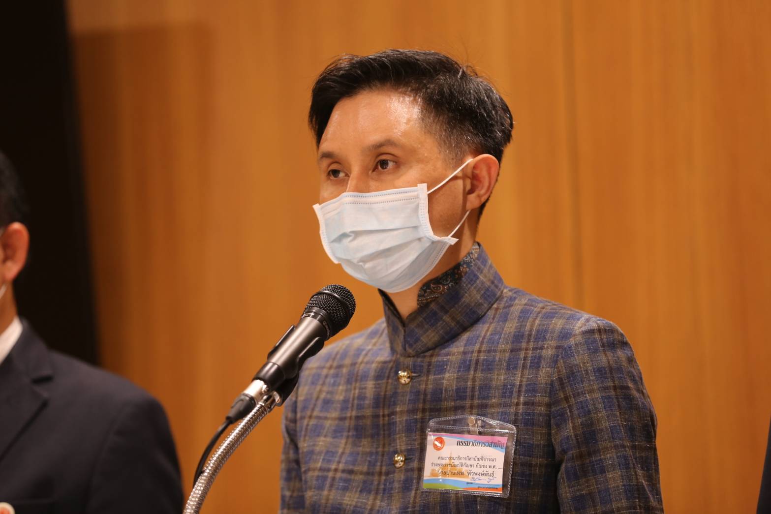 โฆษก กมธ.กัญชาฯ ย้ำ ! หยุด ขบวนการบ่อนทำลายประโยชน์กัญชา เคาะ ปลูกไม่เกิน 5 ไร่ ไม่มีค่าใช้จ่าย ออกใบอนุญาตไม่เกิน 60 วัน