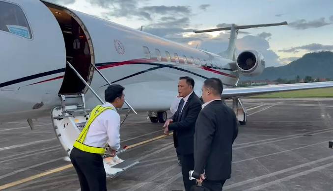 “อนุทิน” ยกเลิกภารกิจหลวงพระบาง บินด่วน “หนองบัวลำภู” ดูแลด้านการรักษาพยาบาล รับมือเหตุกราดยิง