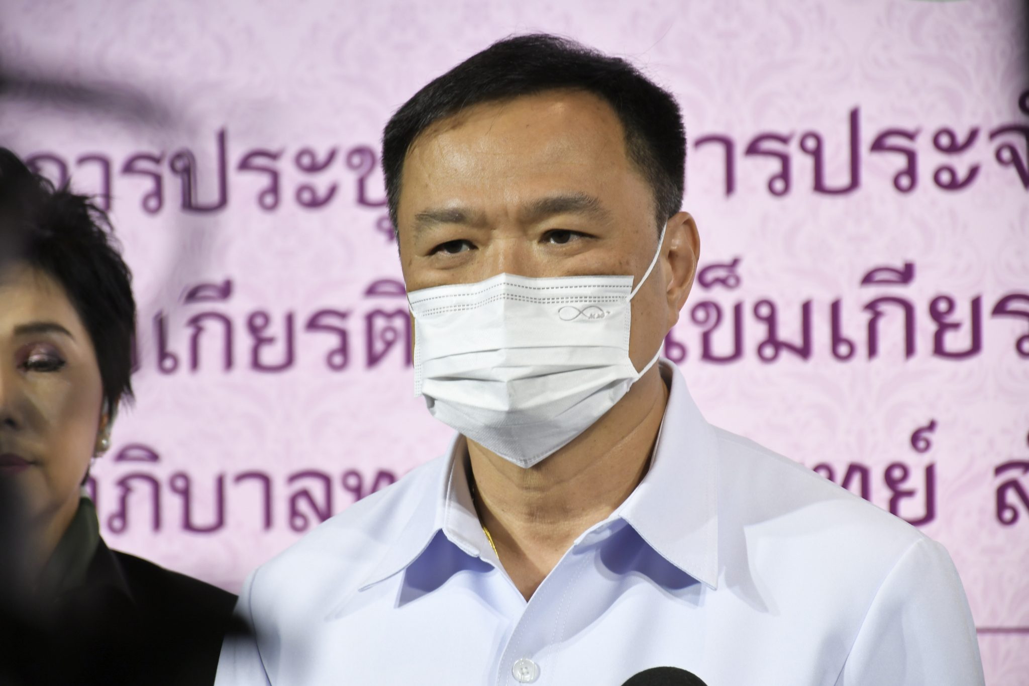 “อนุทิน” ส่ง “ทีม MCATT” ลงพื้นที่ “นากลาง” ประกบรายครอบครัว ดูแลสภาพจิตใจ เหยื่อเหตุสลด