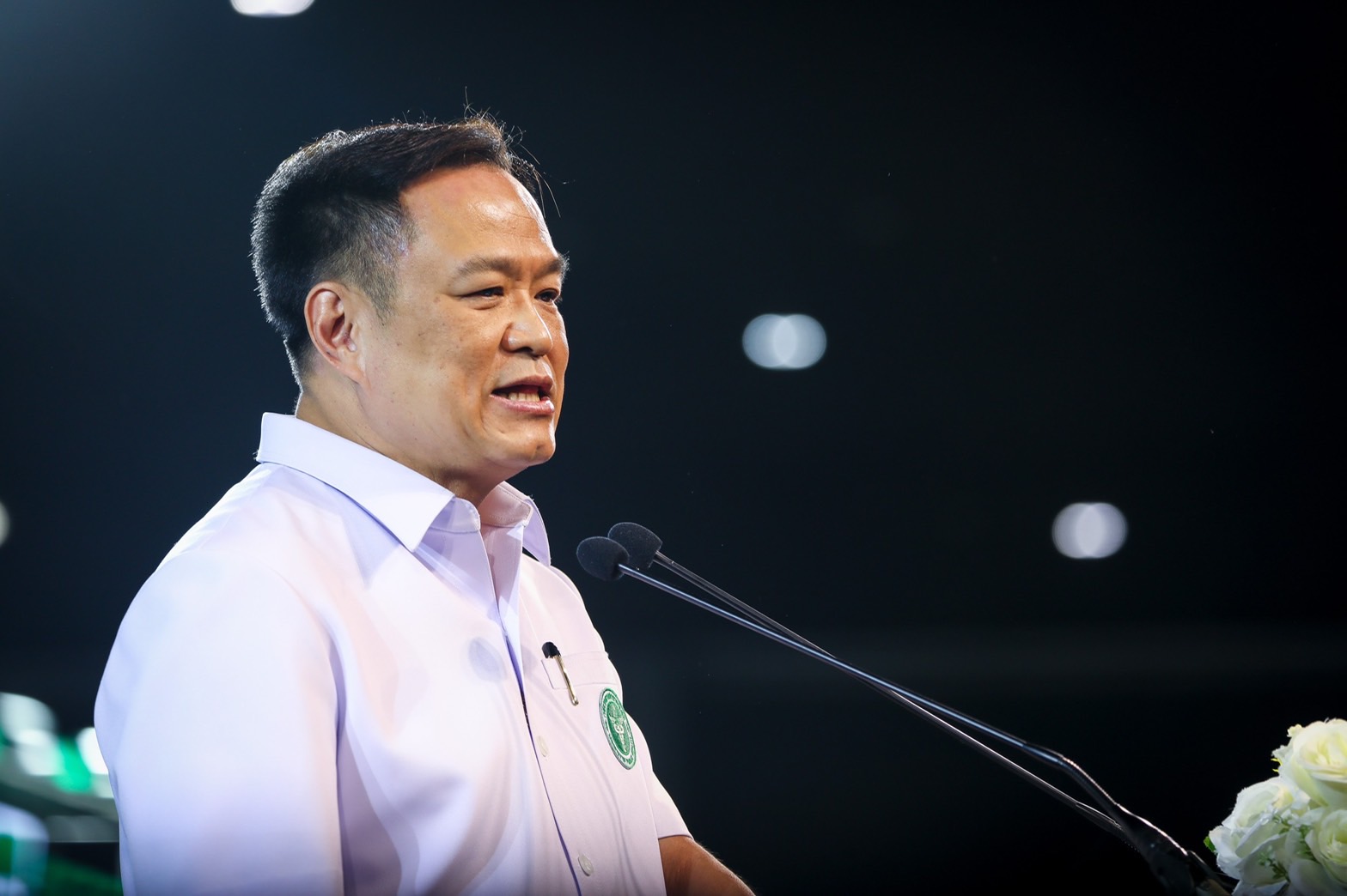 "อนุทิน" ตอบ "สมชาย" ชี้ ออกประกาศคุมช่อดอกช่วยคุมร้านกัญชา เห็นด้วย เร่งสภาพิจารณา พ.ร.บ. อำนวยความสะดวกผู้บังคับใช้กฎหมาย