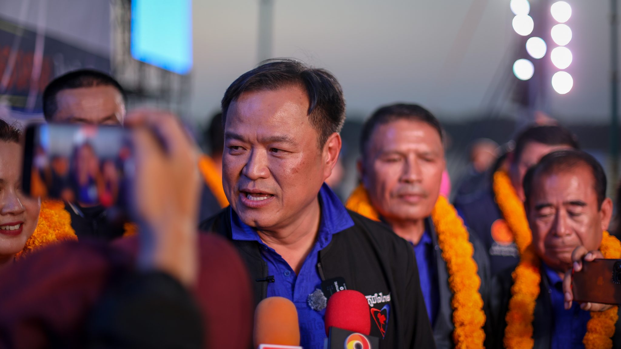 เลิกเถียง ขอเดินหน้าต่อ ! “อนุทิน” ตอบปมขัดแย้ง “จุรินทร์” ชี้นโยบายกัญชาทำสำเร็จแล้ว พวกค้าน พ.ร.บ. คุมนันทนาการ ต้องตอบประชาชนเอง