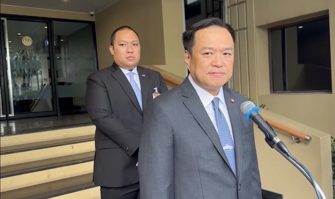 “อนุทิน” ชัดเจน ไม่เปลี่ยนรัฐมนตรี “ภูมิใจไทย” ยันพรรคพร้อมเลือกตั้ง ไม่กังวลแผนยุ ส.ส.ลาออก หวังยุบสภา