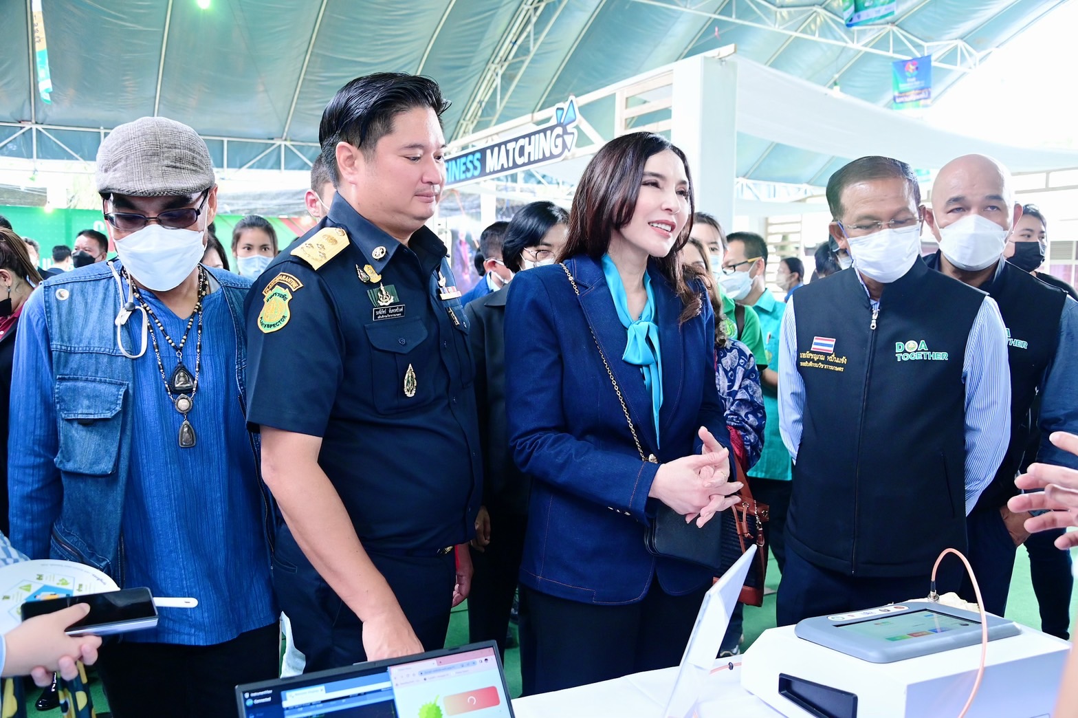 ‘รมช.มนัญญา’ เปิดงานพืชสวนก้าวหน้า ครั้งที่ 17 จ.จันทบุรี พร้อมแจ้งข่าวดี กรมวิชาการเกษตรเปลี่ยนใบรับรอง GAP รูปแบบใหม่ ครบ 100 เปอร์เซ็นต์ ทั่วประเทศแล้ว มั่นใจการส่งออกผลไม้ไทยแสนล้านไม่สะดุด