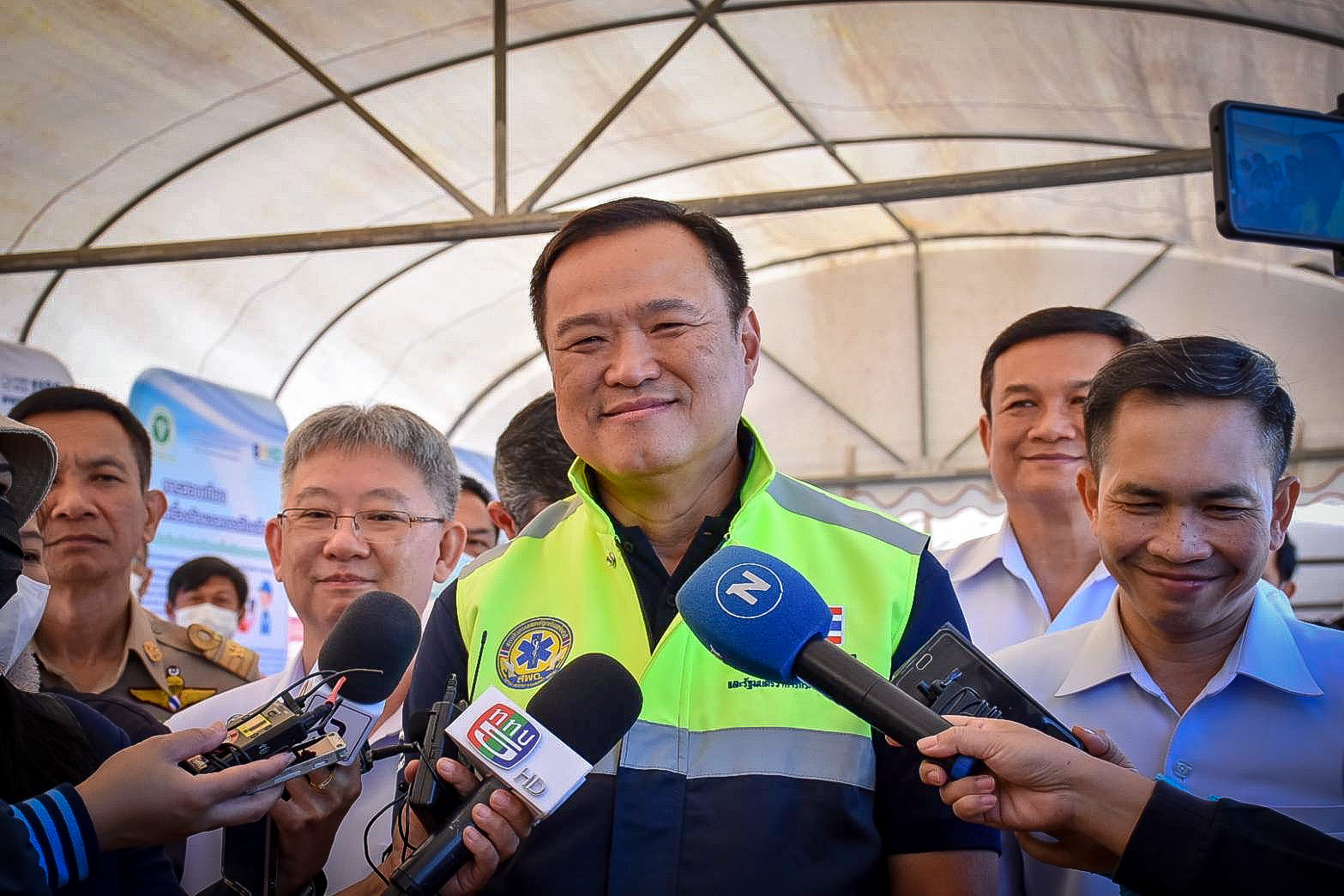 “อนุทิน” มั่นใจปีกระต่าย งานสาธารณสุข จะพาไทย ก้าวกระโดด หลังต่างชาติเชื่อมั่น แห่ลงทุน ท่องเที่ยวในประเทศ