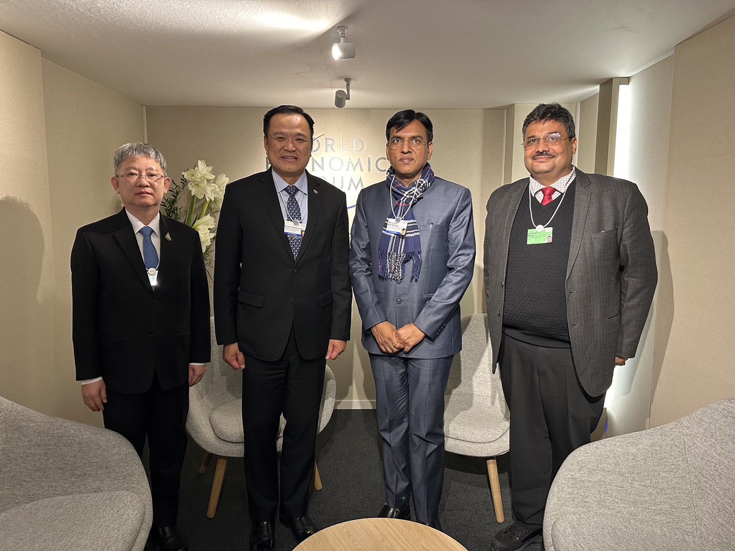 ไทย-อินเดีย กระชับความร่วมมือการวิจัย ยาและเวชภัณฑ์ รองนายกฯ อนุทิน หนุน 3 ประเด็นด้านสุขภาพเพิ่มจุดแข็ง 2 ประเทศ ชื่นชมอินเดียเป็นประธาน G20 ชูโลกหนึ่งเดียวไม่แบ่งแยกการพัฒนา