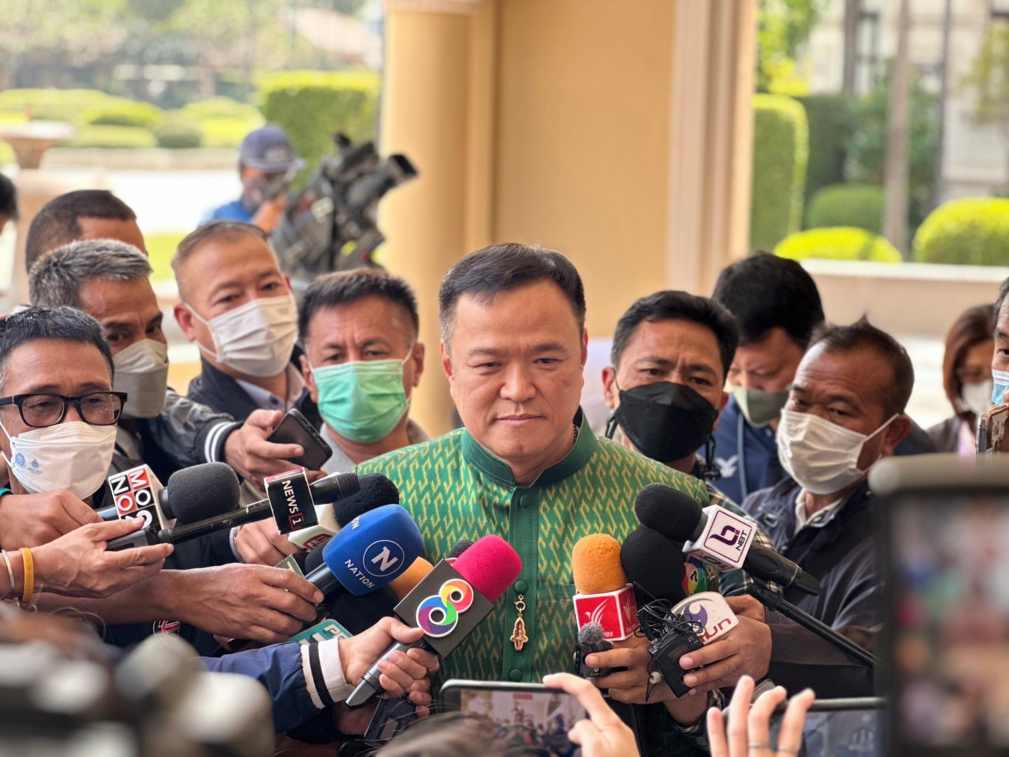 กลัวคุกไม่พอ กลัวสถานบำบัดไม่พอ แล้วปล่อยยาบ้าระบาดหรือ ? “อนุทิน” ถามกลุ่มเห็นต่าง ปมเดินหน้ากฎกระทรวงฯ ย้ำ หลายฝ่ายเห็นด้วย เผย “บิ๊กตู่” ไม่ท้วง สัปดาห์หน้าลุ้นเข้า ครม.