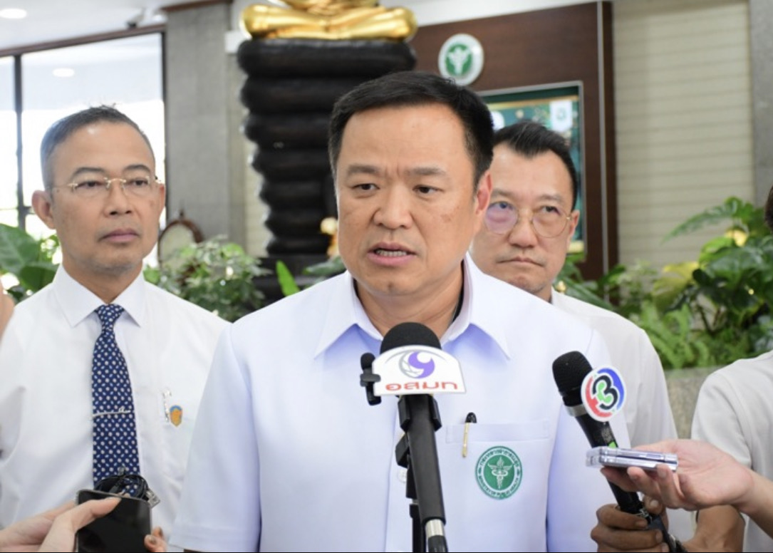 ไม่เกี่ยวการเมือง! “อนุทิน” ตอบดราม่าย้าย “หมอสุภัทร” ย้อนถามหาเจตนารมย์ “แพทย์ชนบท” คนเก่ง ต้องช่วยพัฒนาพื้นที่ มิใช่หรือ ?