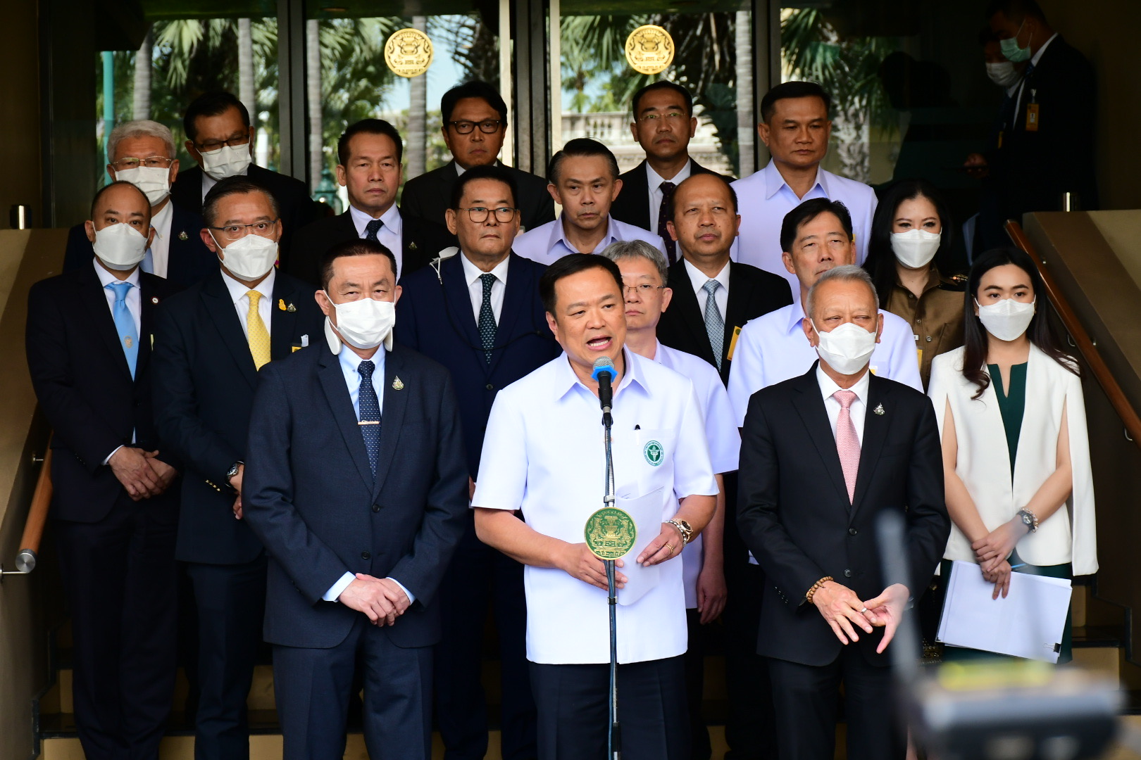 ให้ทำประกันสุขภาพ ! “อนุทิน” เปิดเงื่อนไขรับ นทท. หลังหารือร่วมหลายฝ่าย เตรียมตั้งศูนย์ปฏิบัติการร่วมอำนวยความสะดวกนักเดินทาง