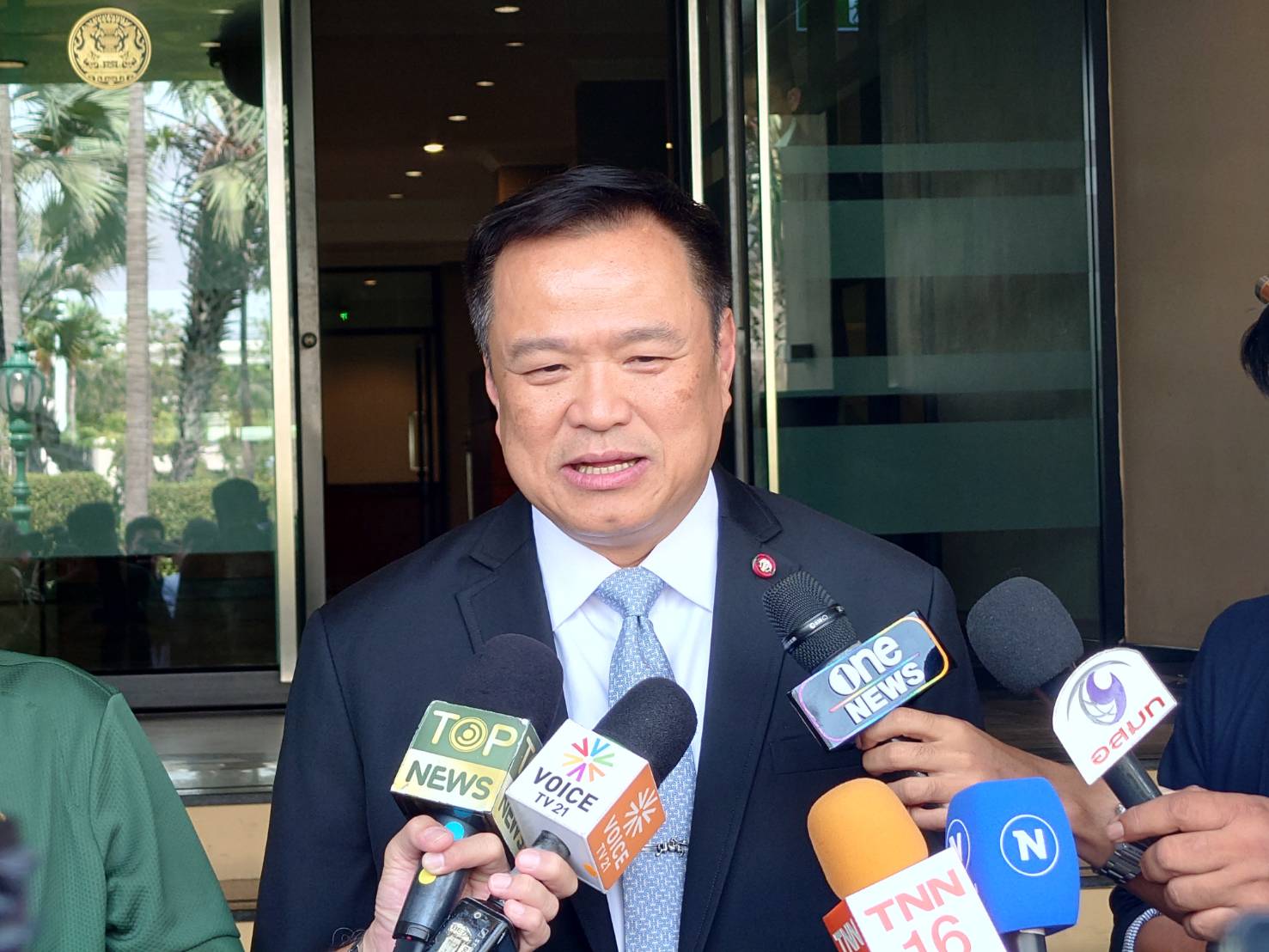 พรรคการเมืองเป็นประชาธิปไตยทุกพรรค ! “อนุทิน” ตอบปม “อุ๊งอิ๊ง” พาดพิง “ภูมิใจไทย” เป็นเผด็จการ