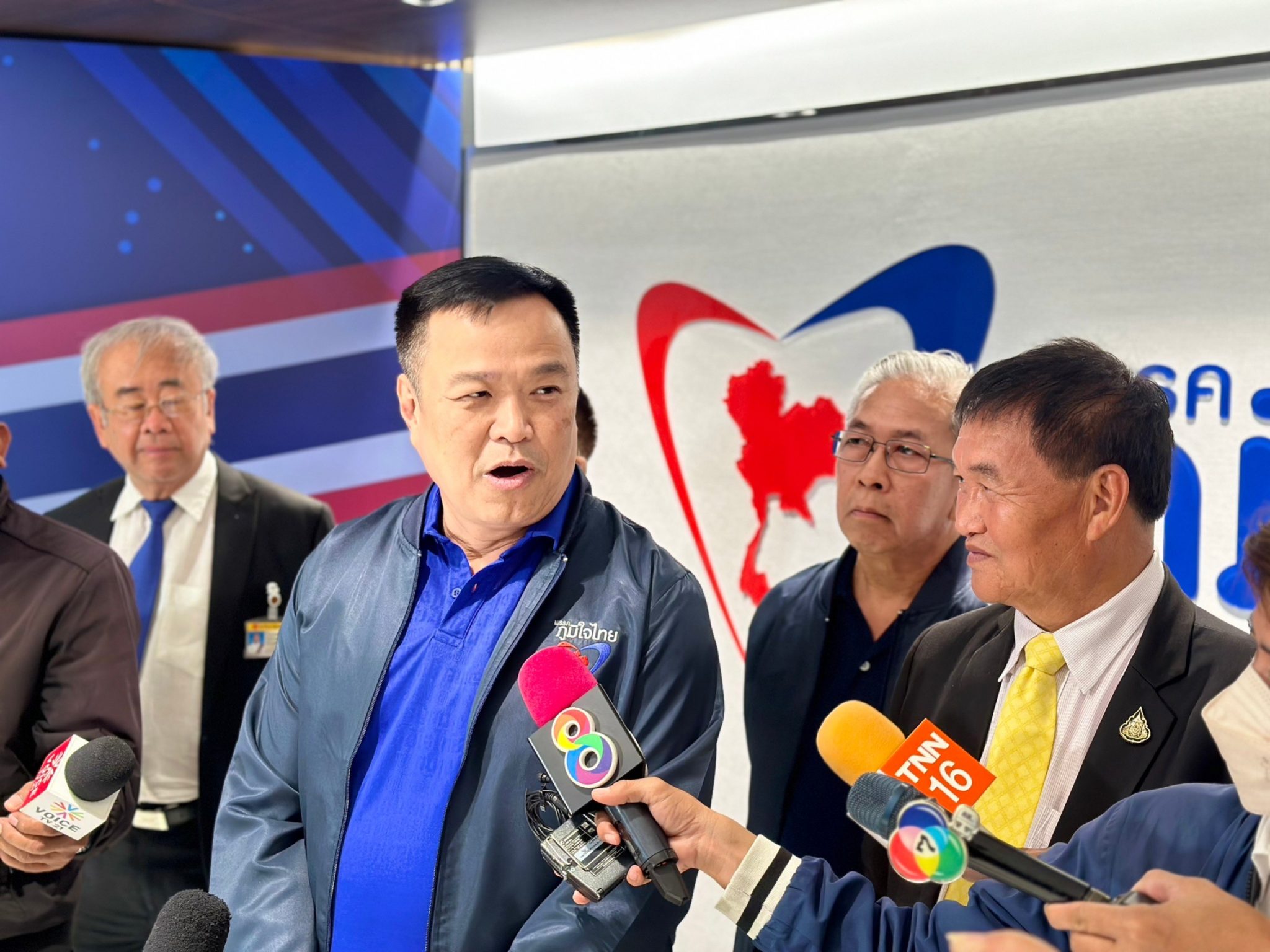 ให้เกียรติ และไม่ก้าวก่ายกัน ! "อนุทิน" ตอบปมผู้ตรวจราชการฯ สั่งย้าย "หมอสุภัทร"