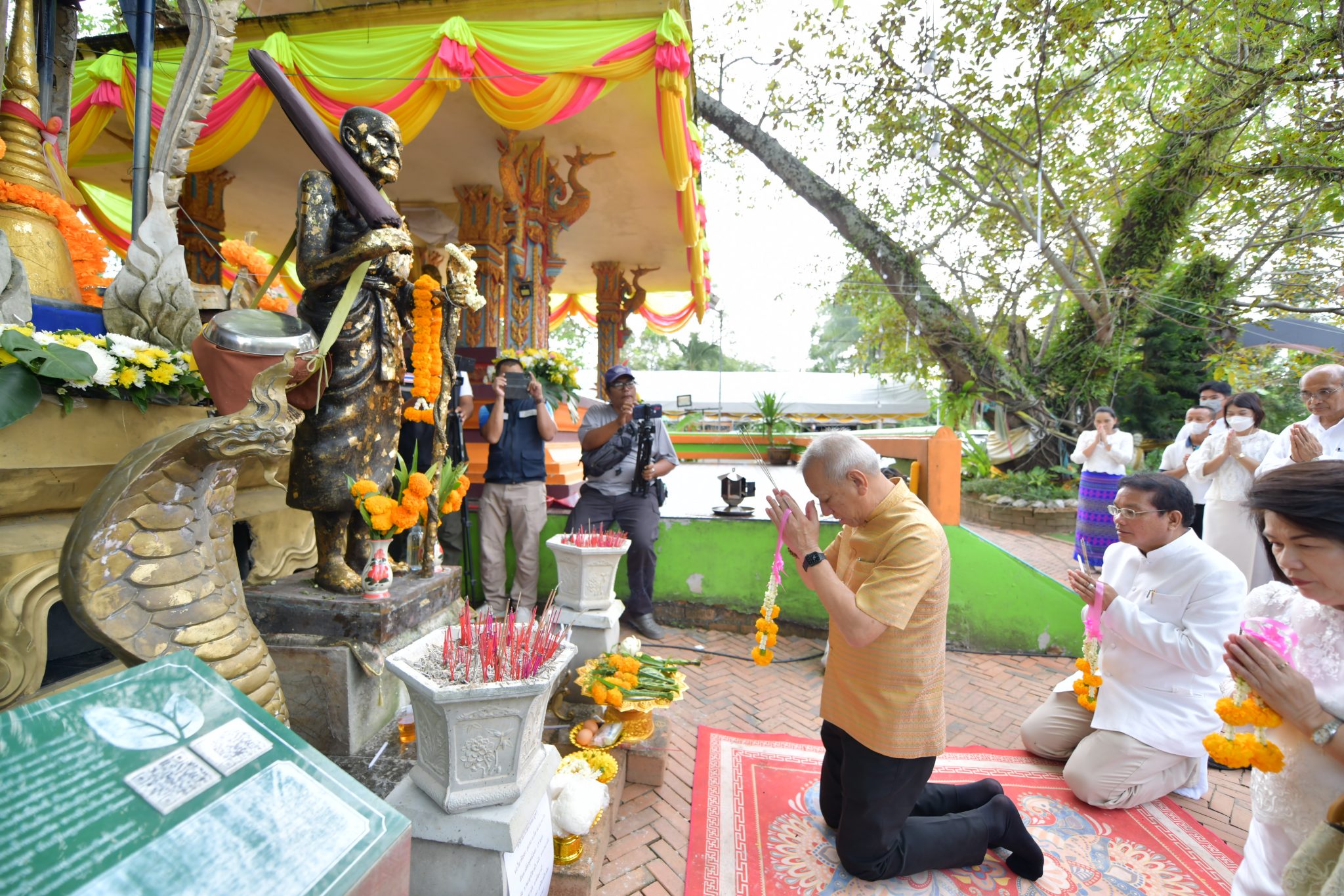 รมว.พิพัฒน์ เปิดงานสมโภชวันหลวงปู่ทวดเหยียบน้ำทะเลจืด ครบรอบ 441 ปี ชาตกาล จ.สงขลา