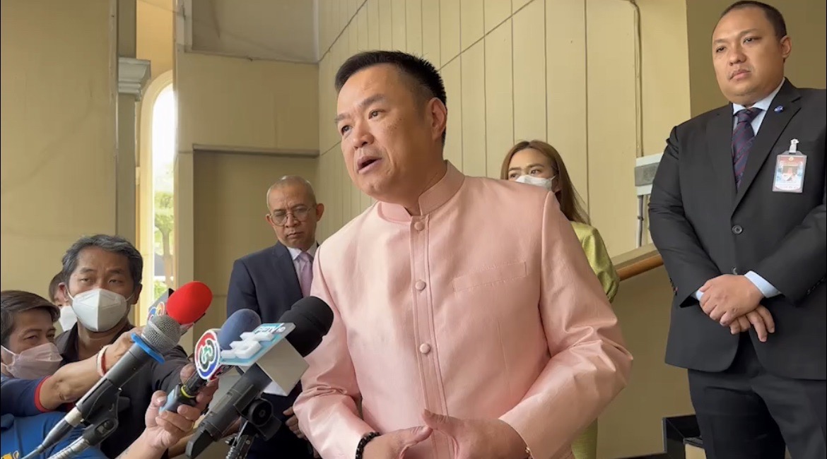 “อนุทิน” ตอบปมตั้ง “อธิรัฐ” นั่ง รมว.คมนาคม ชี้ รัฐบาลรักษาการ อำนาจรัฐมนตรีต้องมอบให้ปลัด ฯ ถือเป็นมารยาทการเมือง