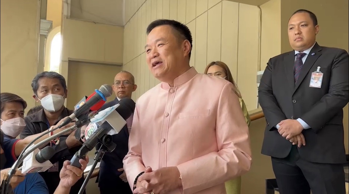 “อนุทิน” ชี้ “บิ๊กแจ๊ส” ช่วยทีม ไม่ได้ช่วยพรรคภูมิใจไทย ย้ำ พร้อมทำงานร่วมกัน