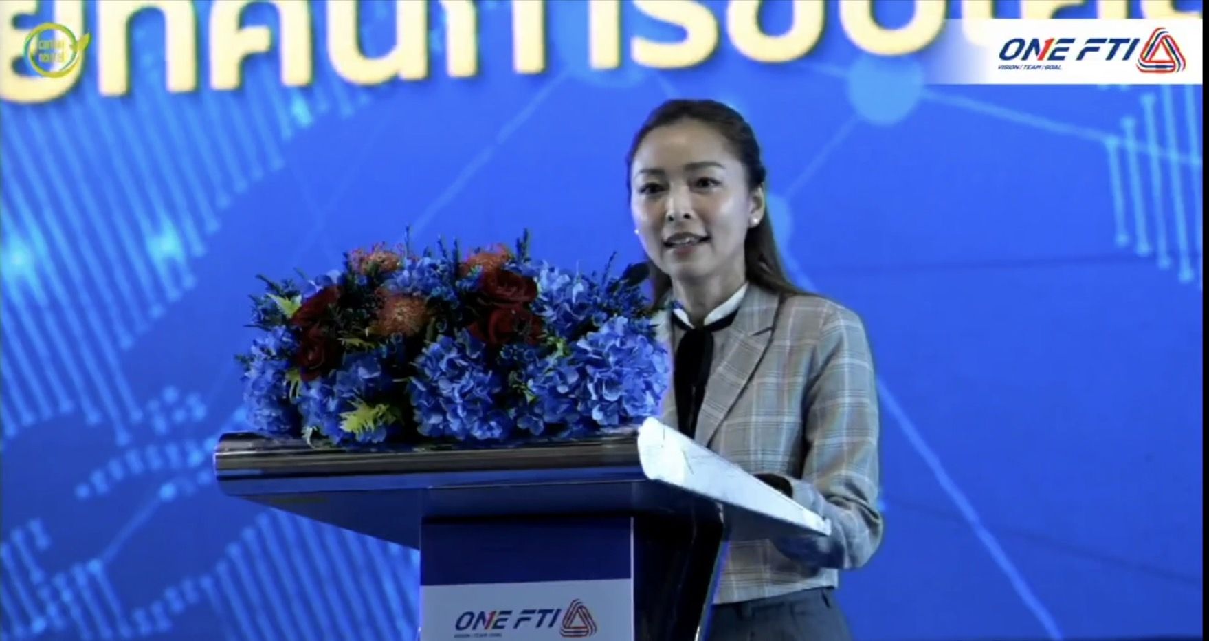 “ภาดาท์” เชื่อ นโยบายพลังงานสะอาด ของพรรคภูมิใจไทย ตอบโจทย์ แก้ปัญหาพลังงานของประเทศไทย "รถเมล์ไฟฟ้า - โซล่าเซลล์ - มอเตอร์ไซค์ไฟฟ้า" ถามใครจริงใจ กับประชาชนมากกว่ากัน