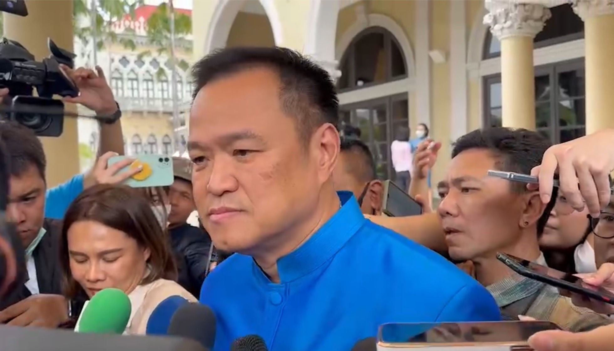 "ภูมิใจไทย" ไม่เอี่ยวปมหุ้น "พิธา" ชี้ ผู้ไม่หวังดี โยงมั่วซั่ว จับแพะชนแกะ