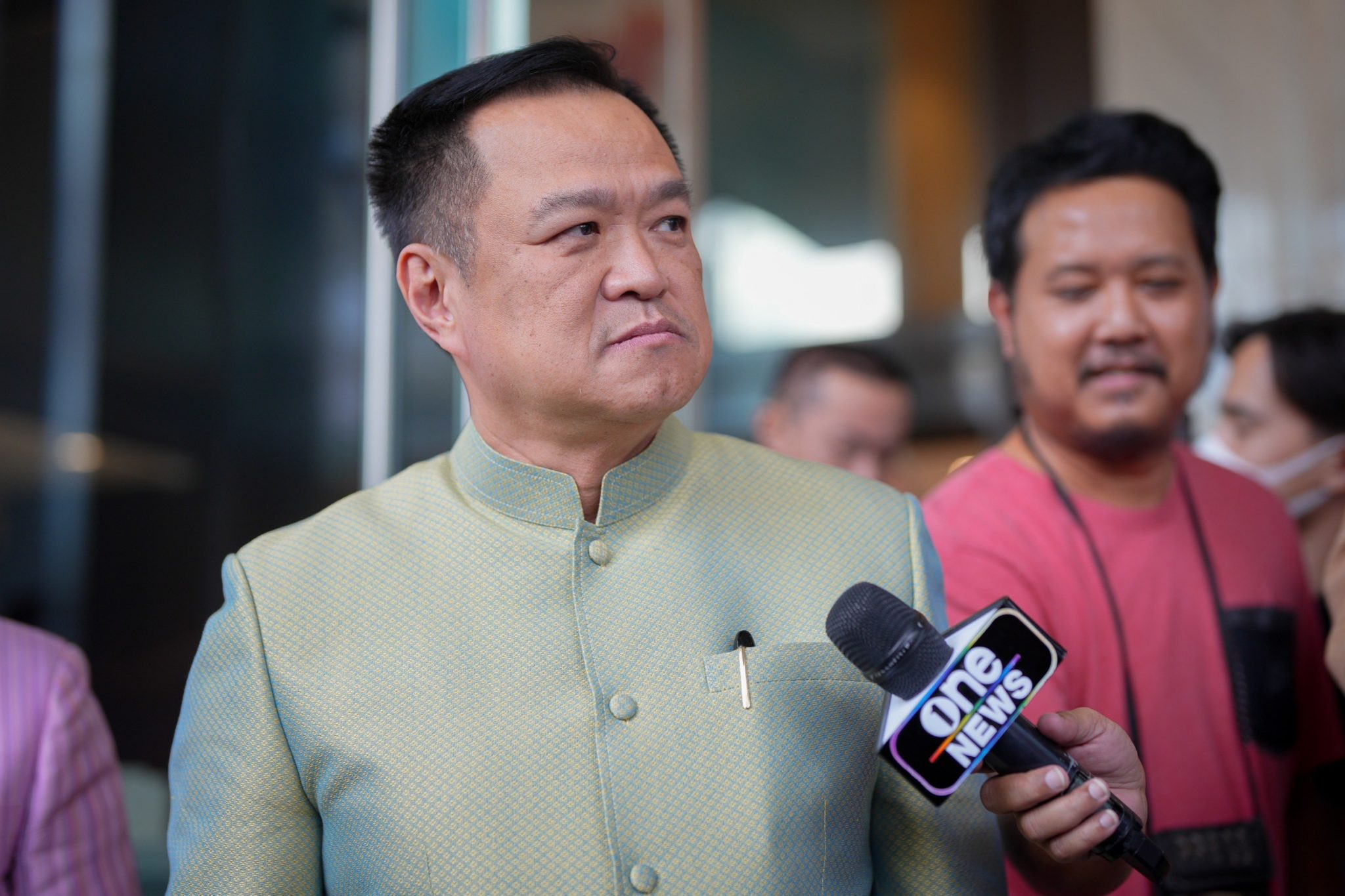 "อนุทิน" ตอบปมโหวตนายกฯ - ตั้งรัฐบาล ย้ำ เป็นพรรคอันดับ 3 มีมารยาท ให้พรรคอันดับสูงกว่า ดำเนินการเต็มที่ เชื่อ เพื่อไทยเปิดเผย นโยบายก่อนโหวต