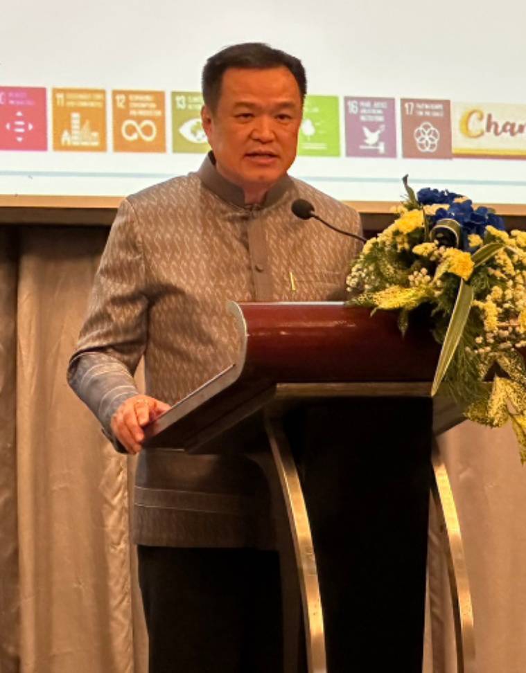 "อนุทิน" พบผู้ว่าฯ ย้ำ DNA มหาดไทย “ทันโลก ทันสมัย ทันท่วงที” พร้อมปรับตัวรับ “รัฐบาลดิจิทัล”