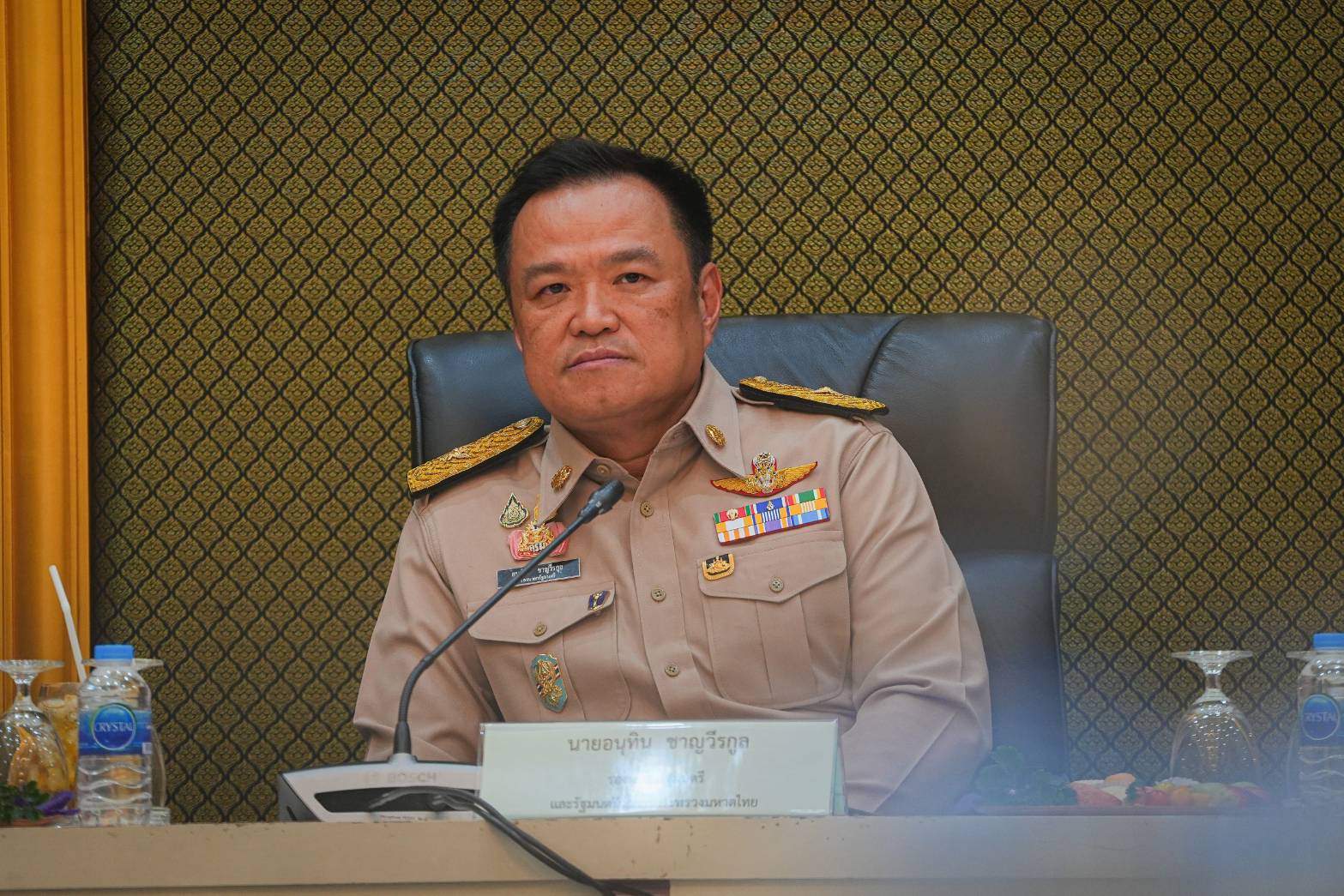 "อนุทิน" เร่งสปีด "คดีกำนันนก" ล่าสุดมีคำสั่งด่วนที่สุด ให้ตำรวจส่งความคืบหน้าคดี - ยึดใบอนุญาตพกปืน