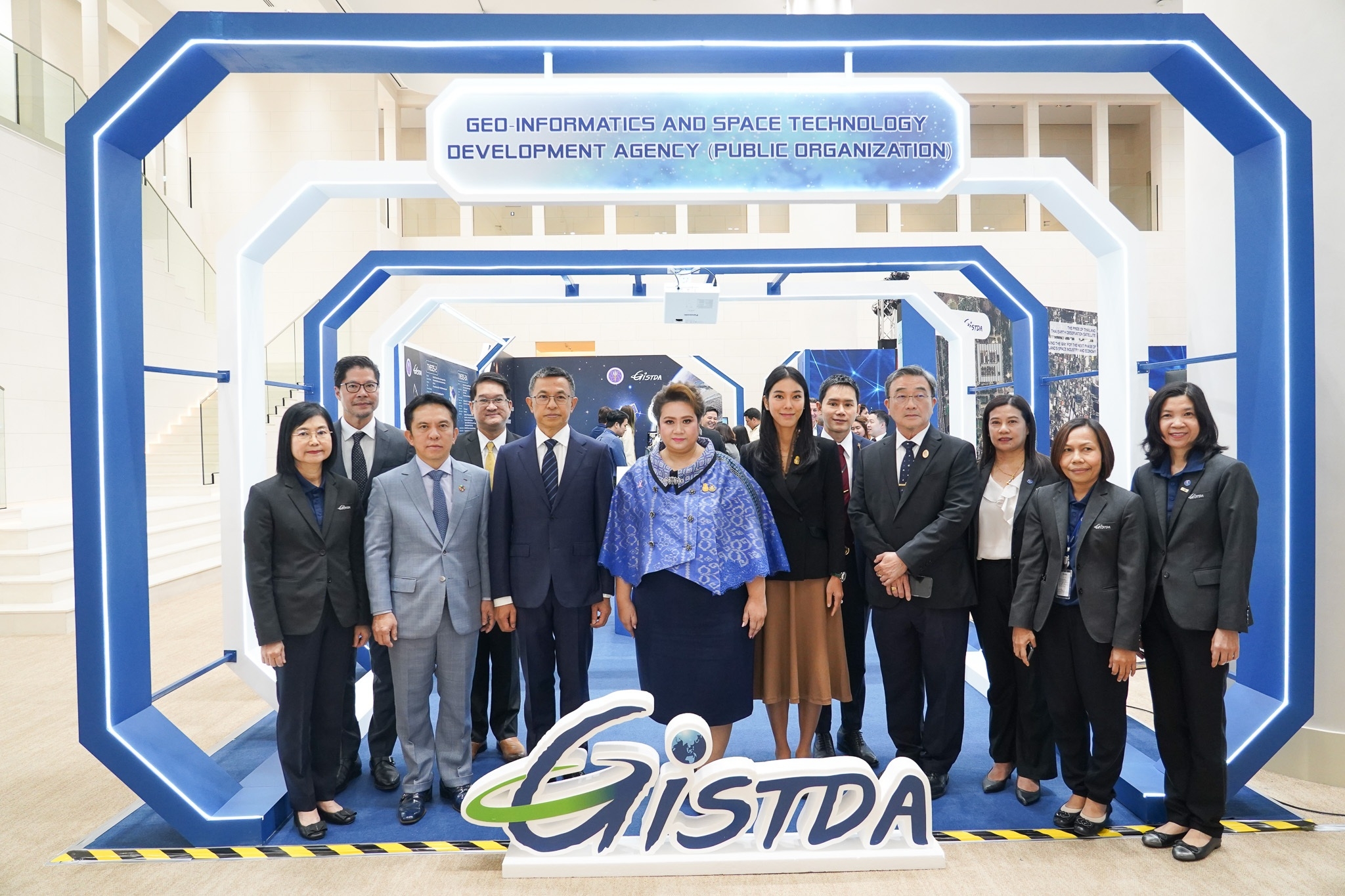 "อว. ดันอวกาศสุดตัวอีกระลอก จัดงาน Thailand Space Week ยิ่งใหญ่ ศุภมาสฯ พร้อมผลักดันให้เป็นมหกรรมการขับเคลื่อนเศรษฐกิจอวกาศของประเทศ หลังนักธุรกิจไทย-ต่างชาติตบเท้าเข้าร่วมงานเกินคาด”