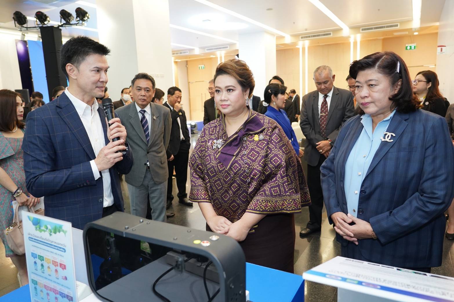 อว. มอบผลงานวิจัยและนวัตกรรม Go Green แก่ สธ. และ กต. ในงานครบรอบ 64 ปี วช. เพื่อรับมือปัญหา PM2.5