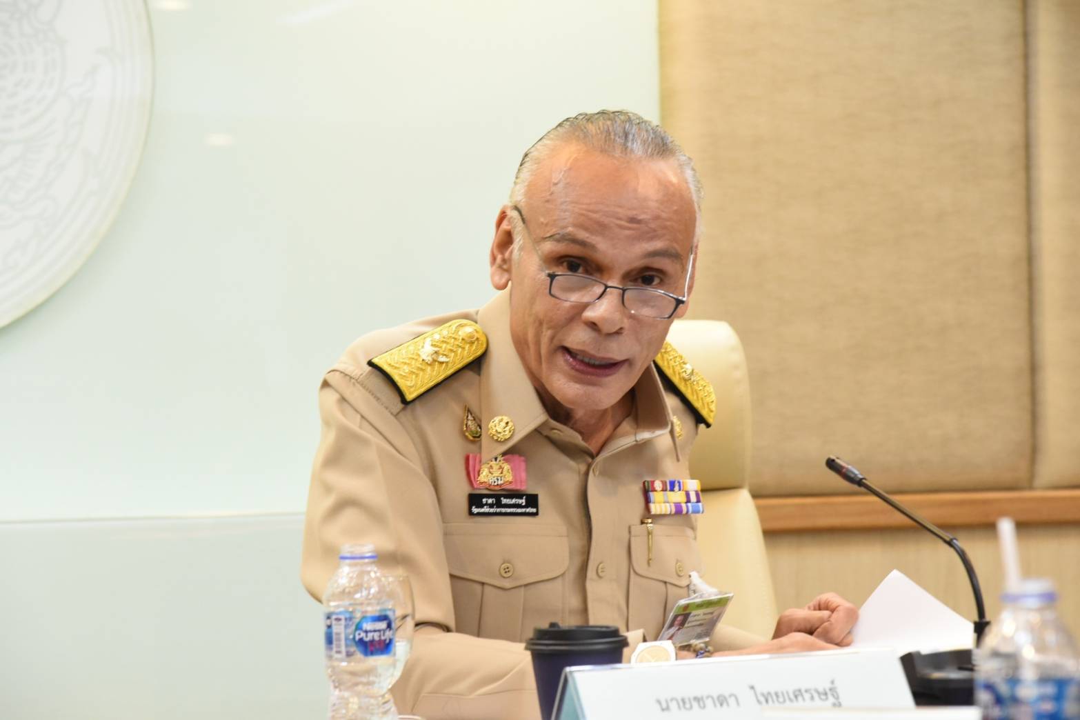 "ชาดา" สั่ง "แยกน้ำแยกปลา" นำประชุมคณะอนุฯ ขับเคลื่อนปราบผู้มีอิทธิพลฯ ส่วนใหญ่ เอี่ยวยาเสพติด กำชับ ! มท. ต้อง ระวังผู้เสพ-ผู้ค้า โดยเฉพาะเยาวชน ย้ำ! จะแก้ผู้มีอิทธิพลได้ รัฐต้องเข็มแข็ง