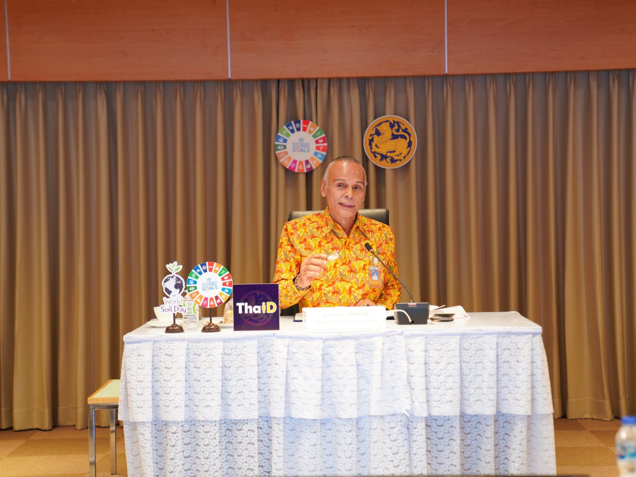 "ชาดา" วางกรอบ 3 เดือน ปราบผู้มีอิทธิพล กลุ่มสีแดง Kick off พร้อมกันทั่วประเทศ 1 ธันวาคม นี้ เน้น ฐานความผิด ยาเสพติดและหนี้นอกระบบก่อนอันดับแรก