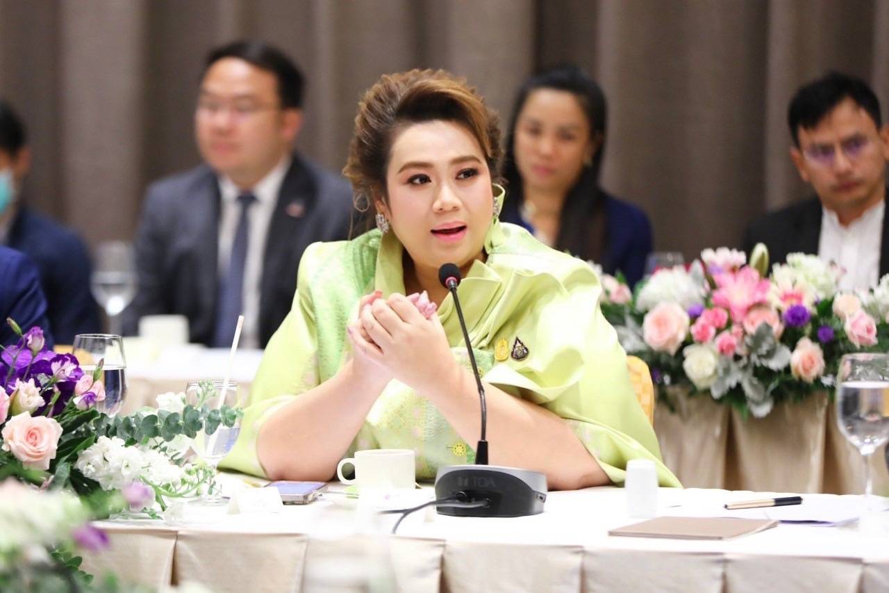 "ศุภมาส" สั่งการให้ปลัดกระทรวง อว.ประชุมหน่วยงานและสถาบันการศึกษาแก้ปัญหาการทะเลาะวิวาทของนักเรียนและนักศึกษาที่เกิดขึ้นต่อเนื่องเพื่อหาแนวทางป้องกัน เผยไม่อยากให้เกิดปัญหาซ้ำรอย