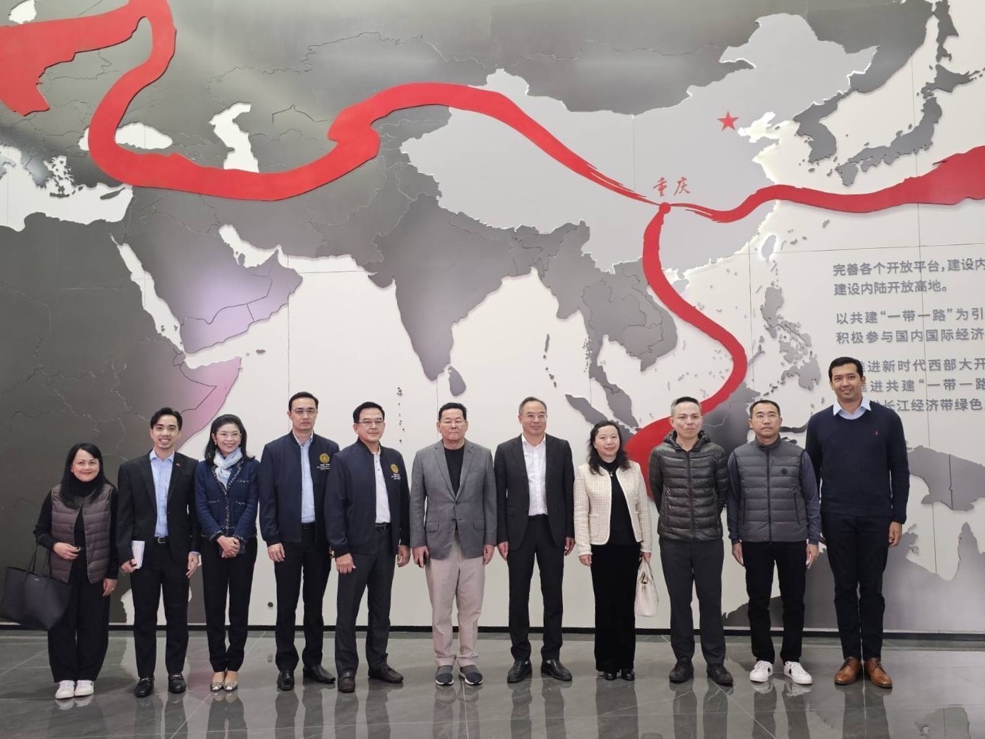 รมช.พณ.“นภินทร” ลุยศึกษาศูนย์โลจิสติกส์ขนาดใหญ่ของจีน ดันส่งออกสินค้าเกษตรของไทยเพิ่มขึ้น