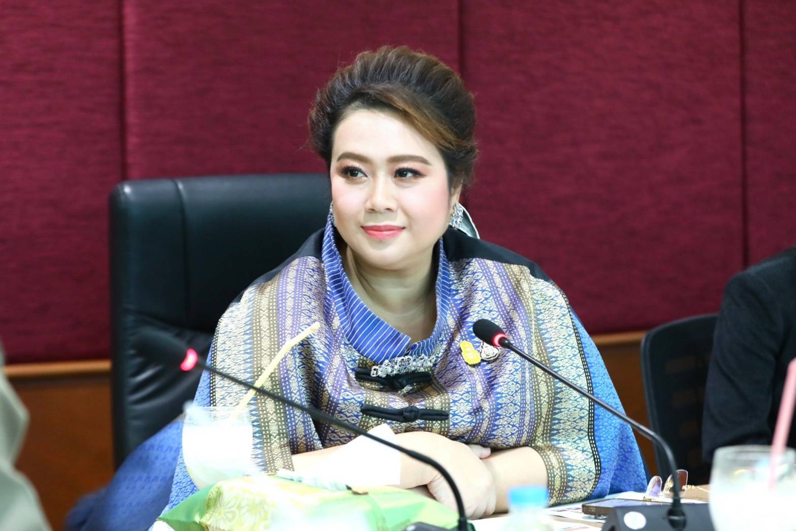 อย่าให้เสียสิทธิ์กู้ !! “ศุภมาส” ชี้ กยศ.ระงับการกู้ยืม นศ.ปี 1 คณะพยาบาลฯ ม.เฉลิมกาญจนาศรีสะเกษ เหตุข้อมูลการกู้ยืมไม่ตรงตามที่ยื่นขอ สั่ง! ผอ.กคอ.ลงพื้นที่ตรวจสอบร่วมกับ กยศ. สัปดาห์หน้า ย้ำ ! ต้องดูแล นศ.