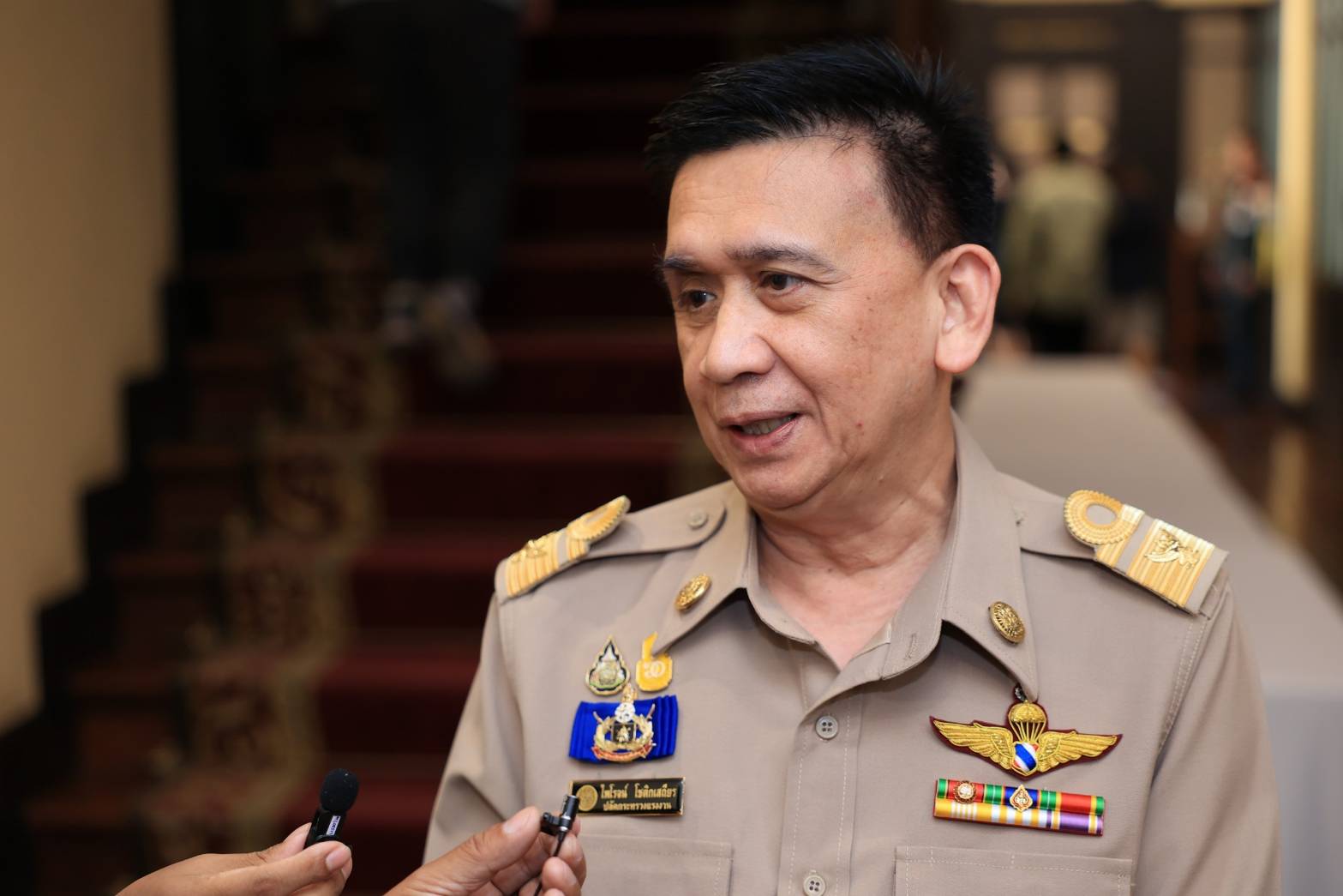 ปลัด ก.แรงงาน รับลูก "อนุทิน" พร้อมเดินหน้า ตาม MOU 4 กระทรวง คัด ขรก.เข้าทำงาน มีจิตสำนึกรักชาติ ภาคภูมิใจในประวัติศาสตร์ของชาติไทย และยึดมั่นสถาบันสำคัญของชาติ