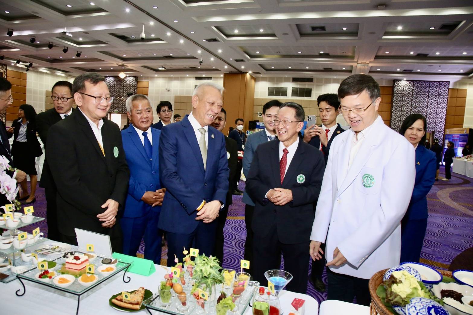 "พิพัฒน์" รมว.แรงงาน จับมือ สธ. ดัน MOU ประกันสังคม ร่วม สำนักงานหลักประกันสุขภาพแห่งชาติ ยกระดับบริการส่งเสริมสุขภาพและป้องกันโรค ให้ผู้ประกันตน ในปี 67