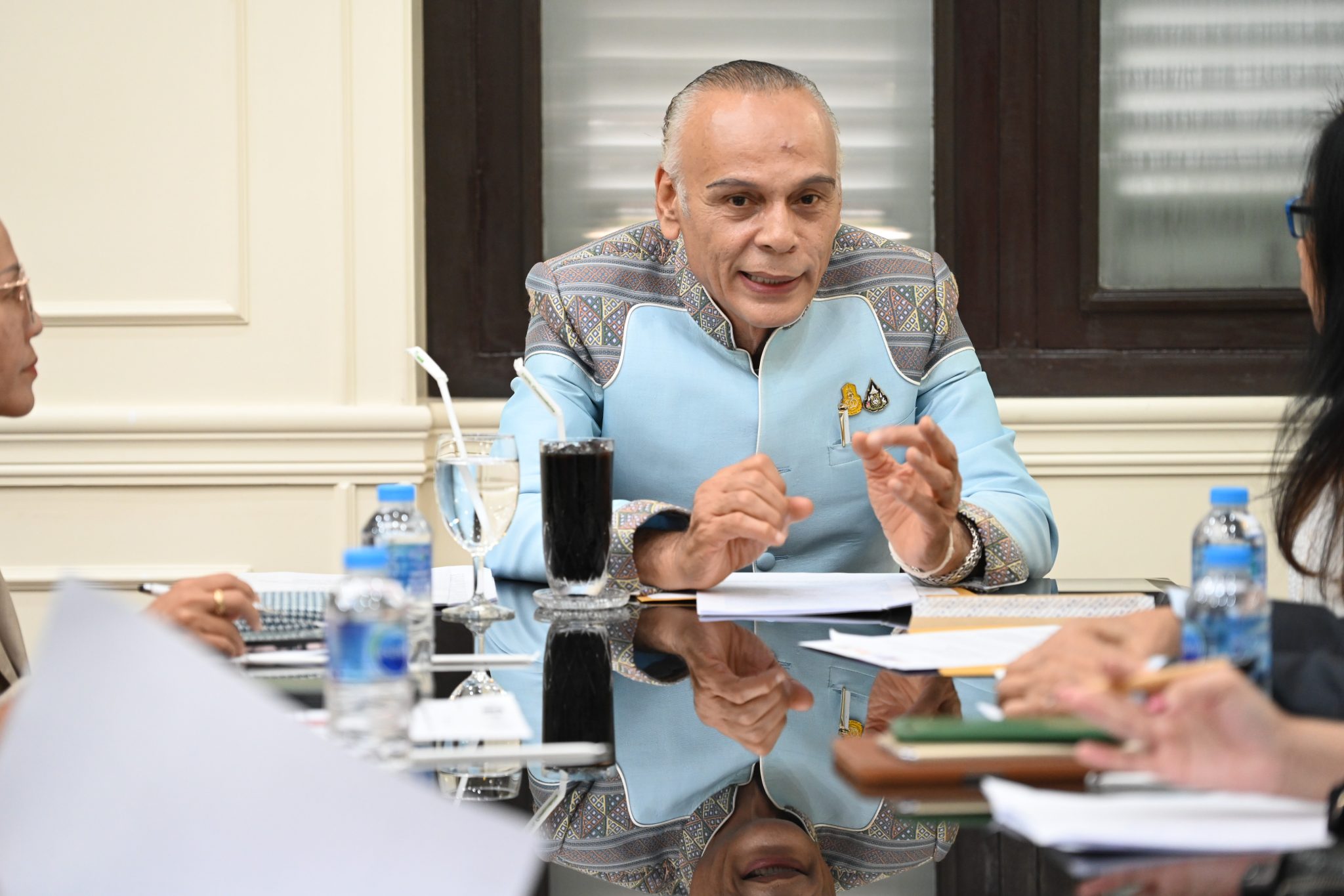 รมช.มท.ชาดา ร่วมหารือป้องกันความรุนแรงที่เกิดขึ้นกับเด็กและสตรีกับกลุ่มเพื่อนหญิง ย้ำ “สิ่งสำคัญต้องสร้างความตระหนักรู้แก่เจ้าหน้าที่ของรัฐ และบูรณาการภาคีเครือข่ายร่วมกัน”