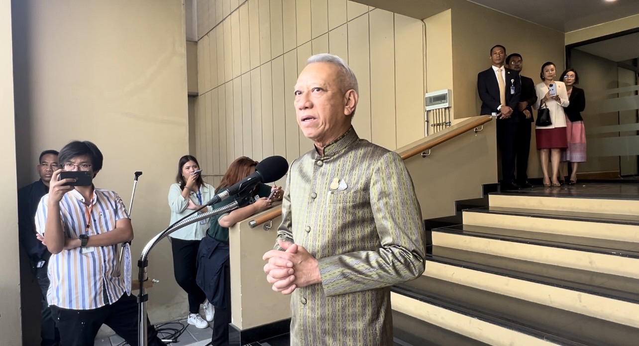 "พิพัฒน์" รมว.แรงงาน จ่อ ขอตั้งคณะอนุกก.ไตรภาคี 17 ม.ค. นี้ ศึกษารายละเอียดปรับค่าแรงลงลึกรายอาชีพ - ระดับพื้นที่ ย้ำ จังหวัดเดียวกันอาจได้ไม่เท่ากัน พร้อมประกาศอัตราค่าแรงขั้นต่ำเป็นของขวัญปีใหม่ไทยช่วงสงกรานต์